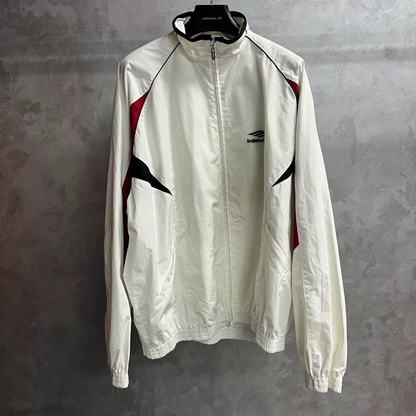 Balenciaga Balenciaga Retro Graphic White Light Jacket m Men Size US M / EU 48-50 / 2 - 1 Thumbnail