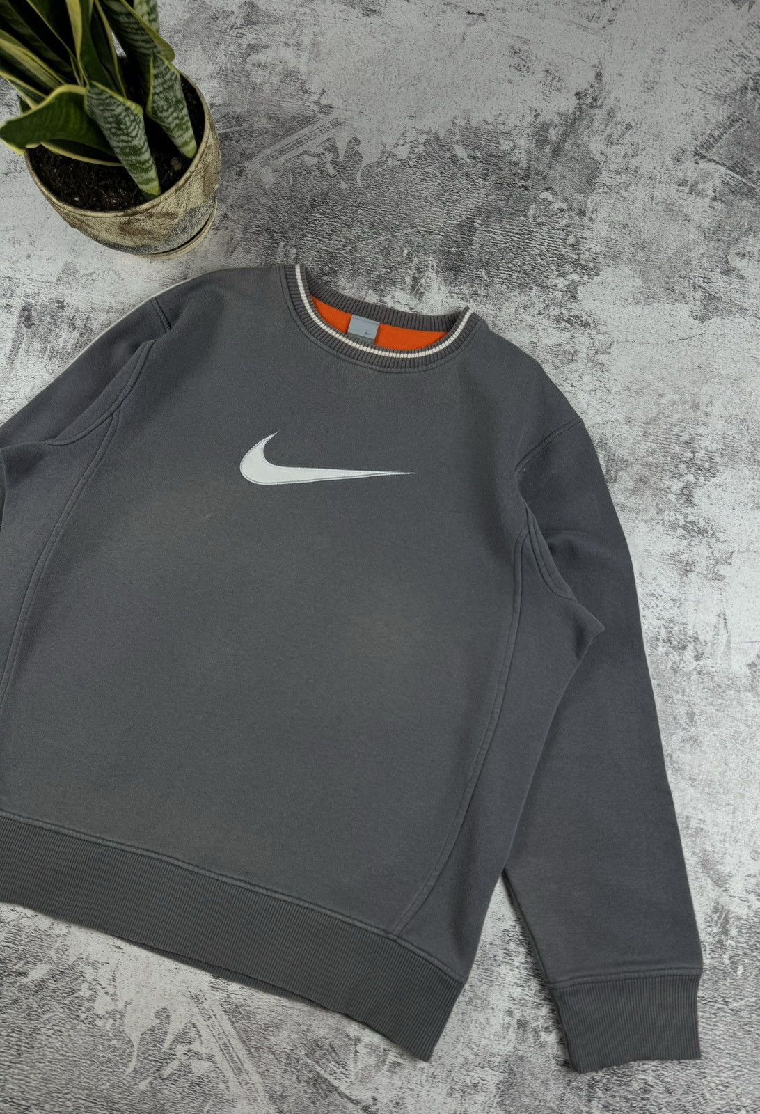 Nike Nike 90S Center Swoosh Logo Grey Sport Sweatshirt Y2K Hoodie Size US L / EU 52-54 / 3 - 3 Thumbnail