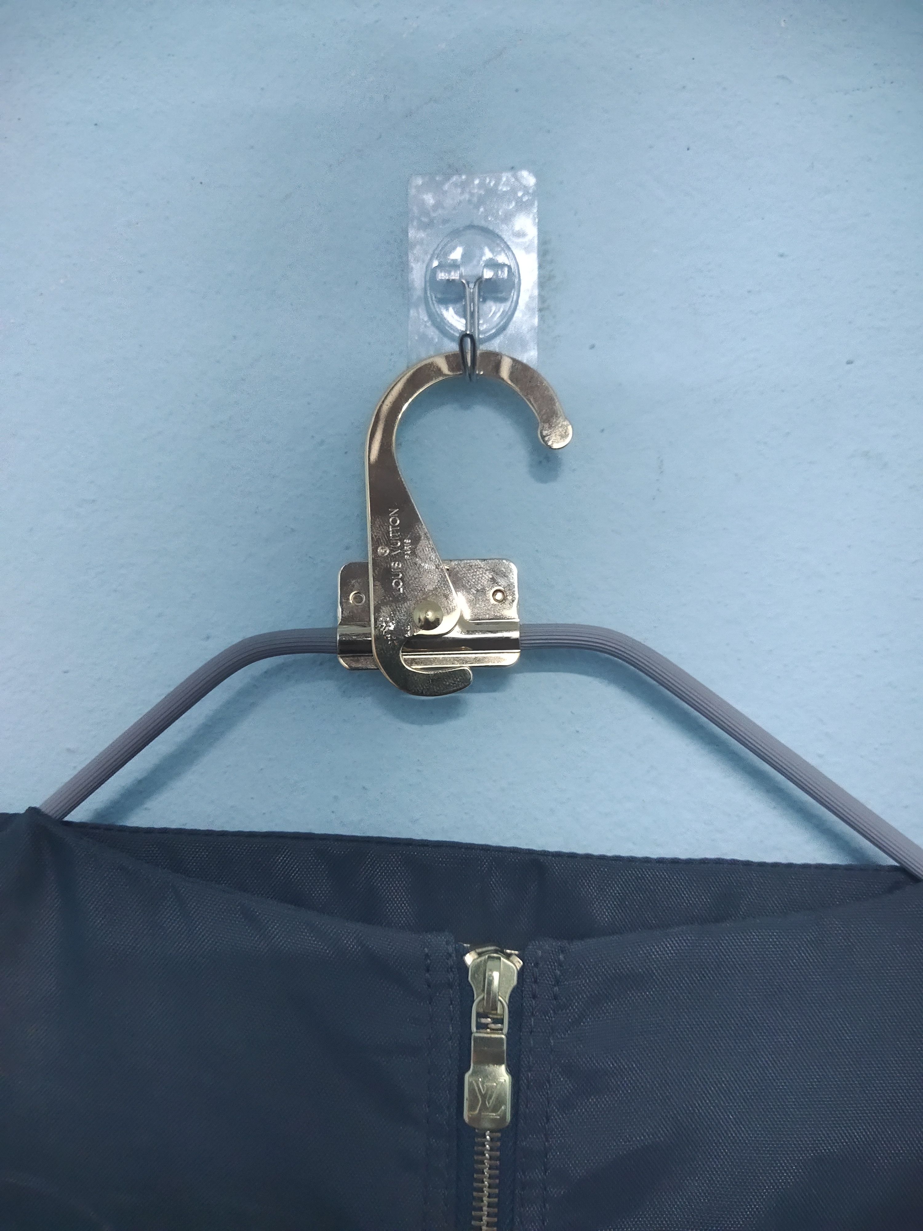 Louis Vuitton Louis Vuitton Garment Cover Bag For Clothes Size ONE SIZE - 7 Thumbnail