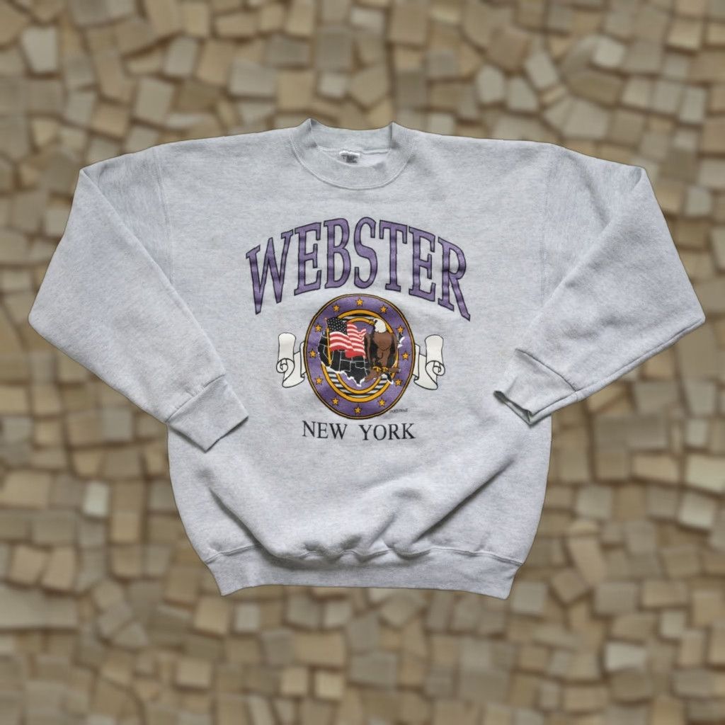 Fruit Of The Loom VINTAGE Fruit of the Loom Webster New York Graphic Gray Distressed Sweatshirt L Size US L / EU 52-54 / 3 - 1 Thumbnail
