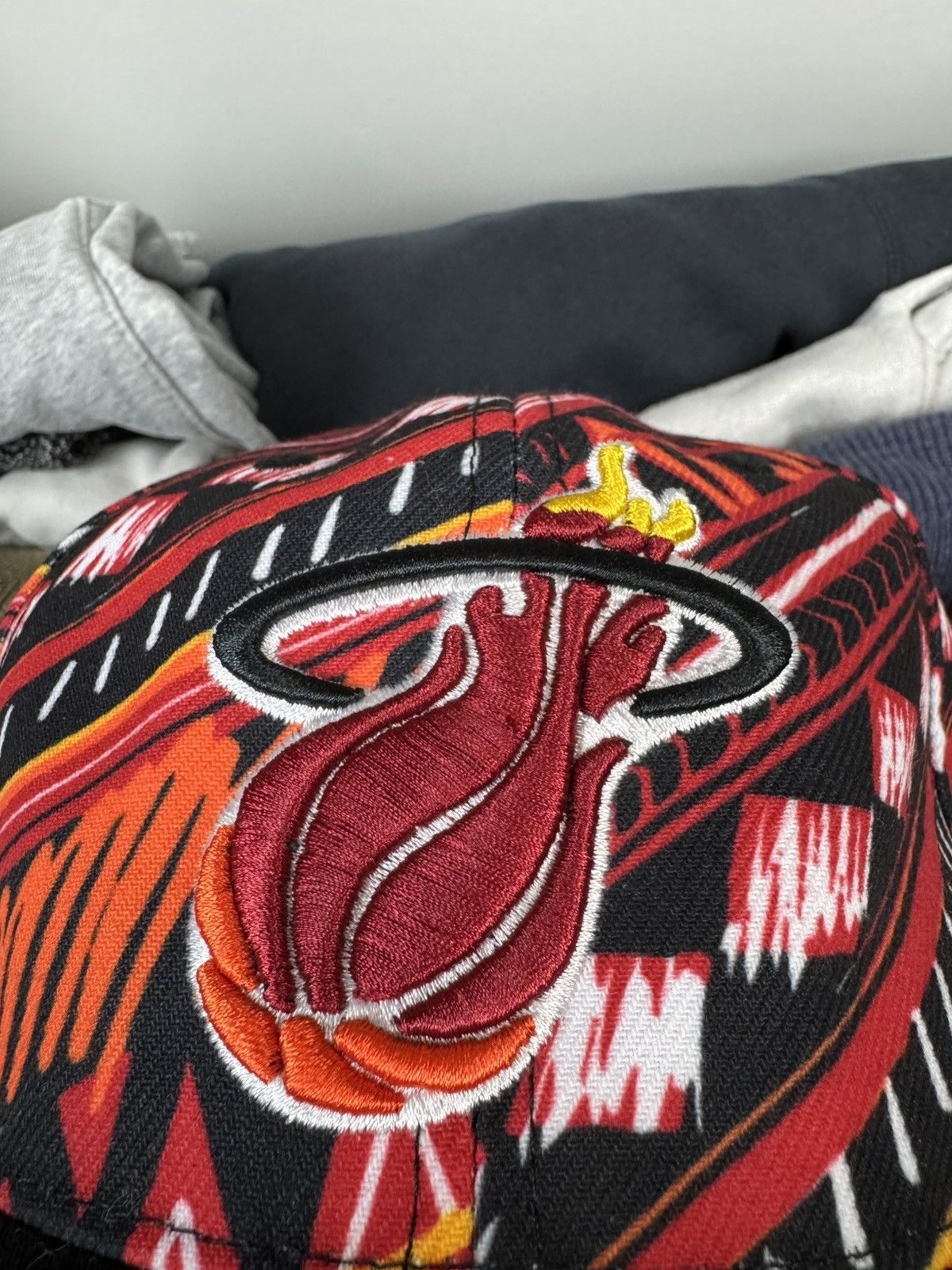 Mitchell & Ness Mitchell & Ness Miami Heat Conference Patch Snapback Hat Size ONE SIZE - 4 Thumbnail