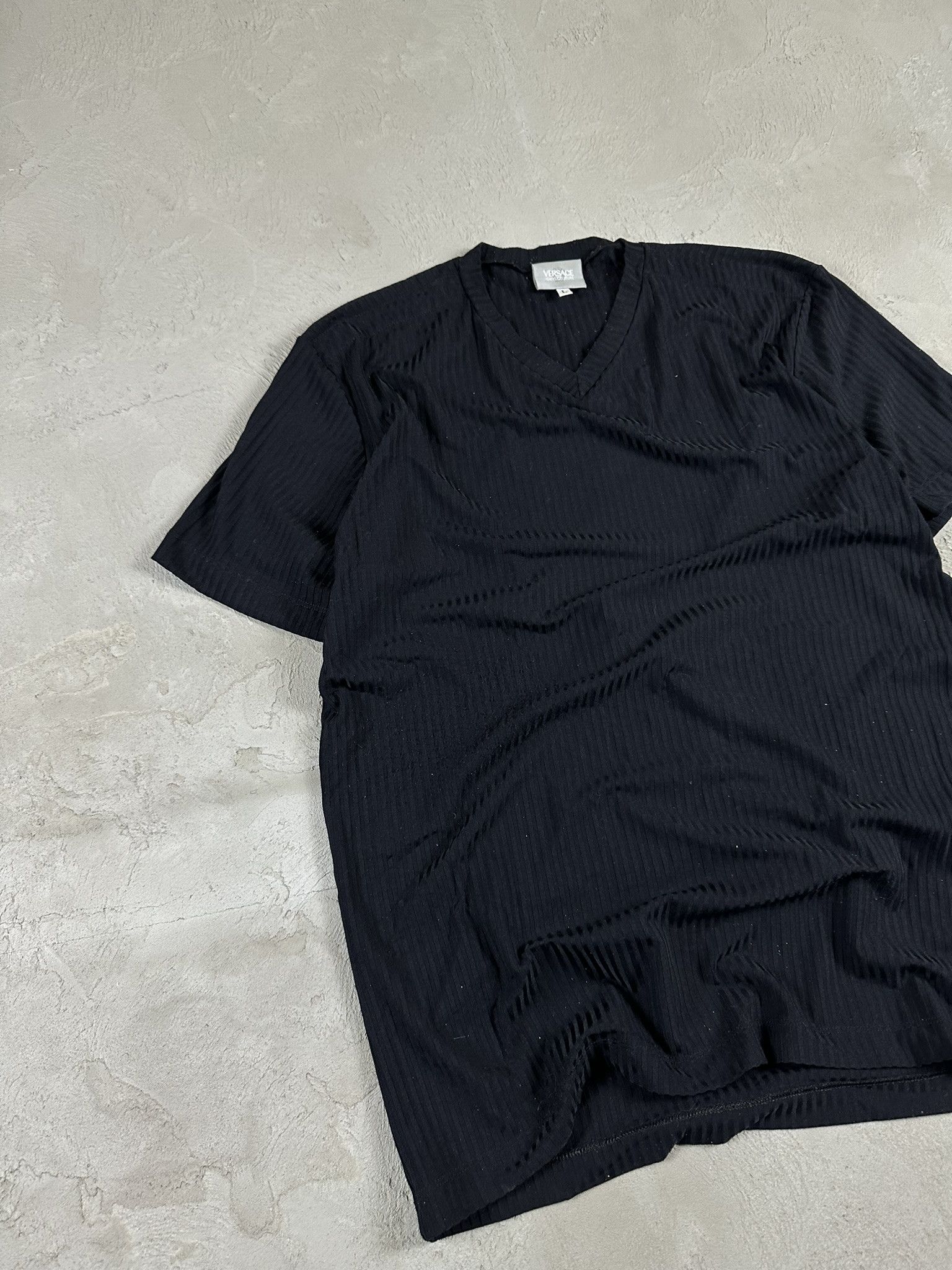 Versace Vintage Versace Pleated Like Issey Miyake Basic T-shirt Size US L / EU 52-54 / 3 - 2 Thumbnail