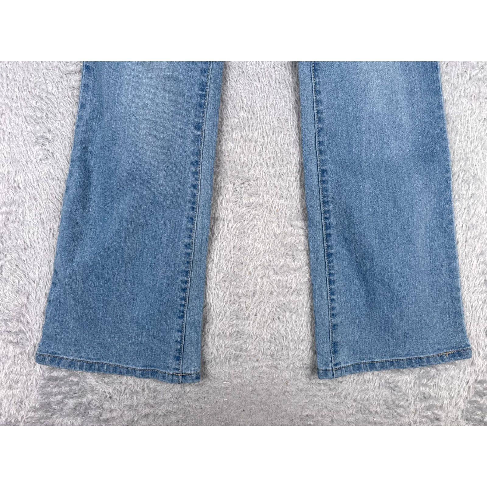 Vintage No Boundaries Jeans Juniors 3 Blue Denim Flared Light Wash Cotton 27x30 Stretch 5-Pocket Size 26" / US 2 / IT 38 - 3 Thumbnail