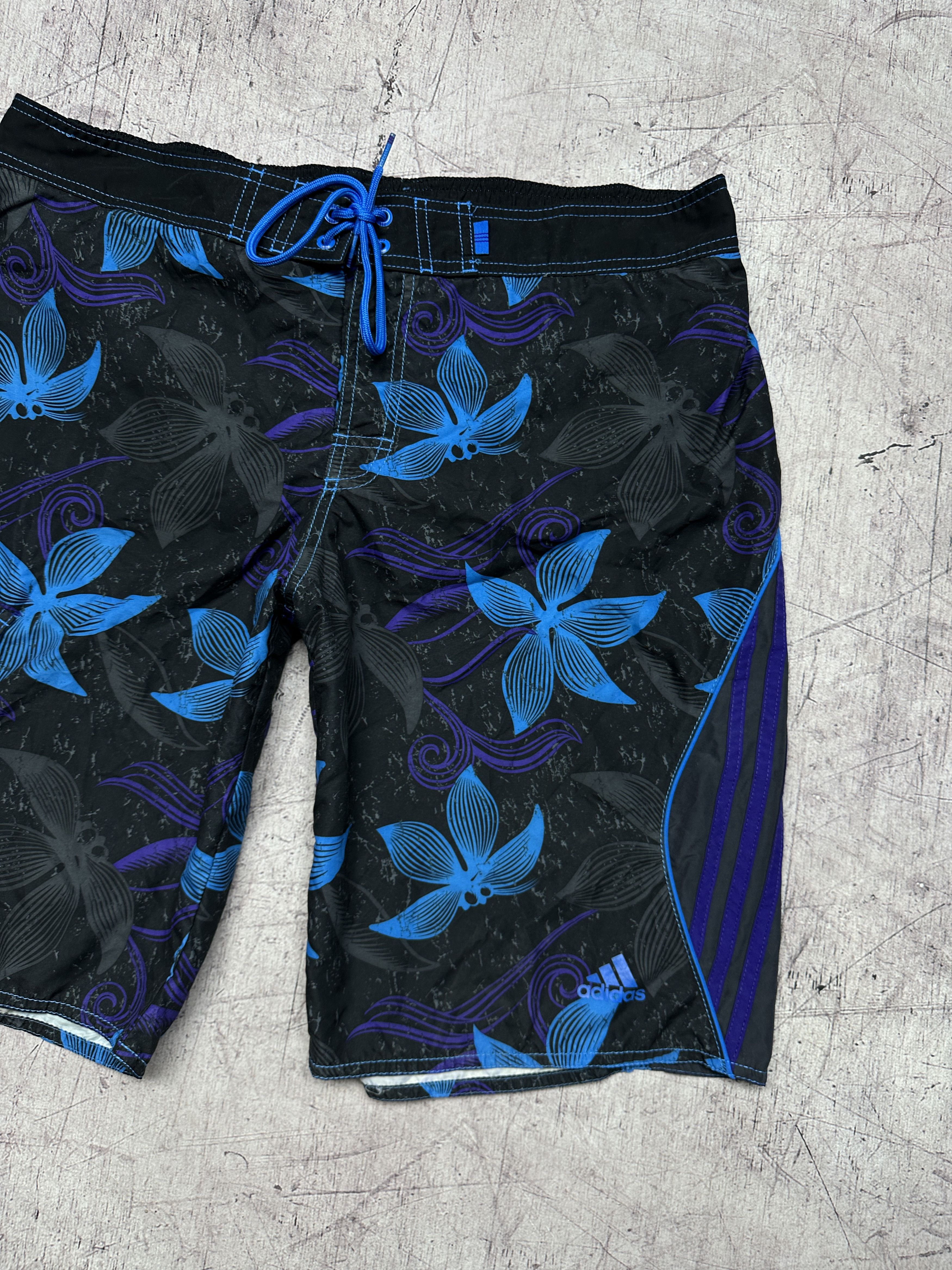 Adidas Adidas Vintage Mens Swimming Shorts Surf Style Size US 36 / EU 52 - 2 Thumbnail