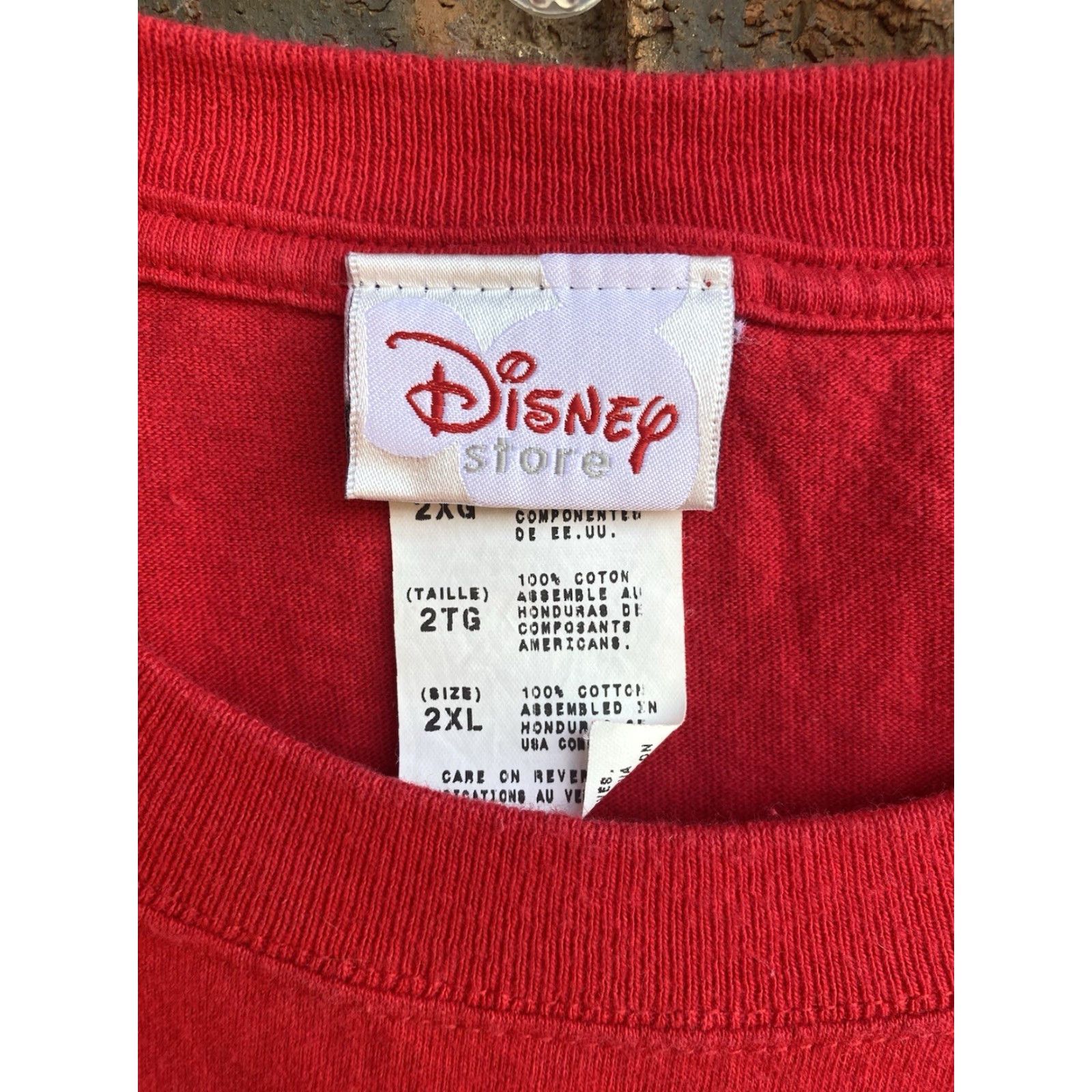 Disney VINTAGE Disney The Incredibles T-Shirt Disney Store 2XL Red Cotton Crew Neck Short Sleeve Men Movie Promo Shirt Size US XXL / EU 58 / 5 - 3 Thumbnail