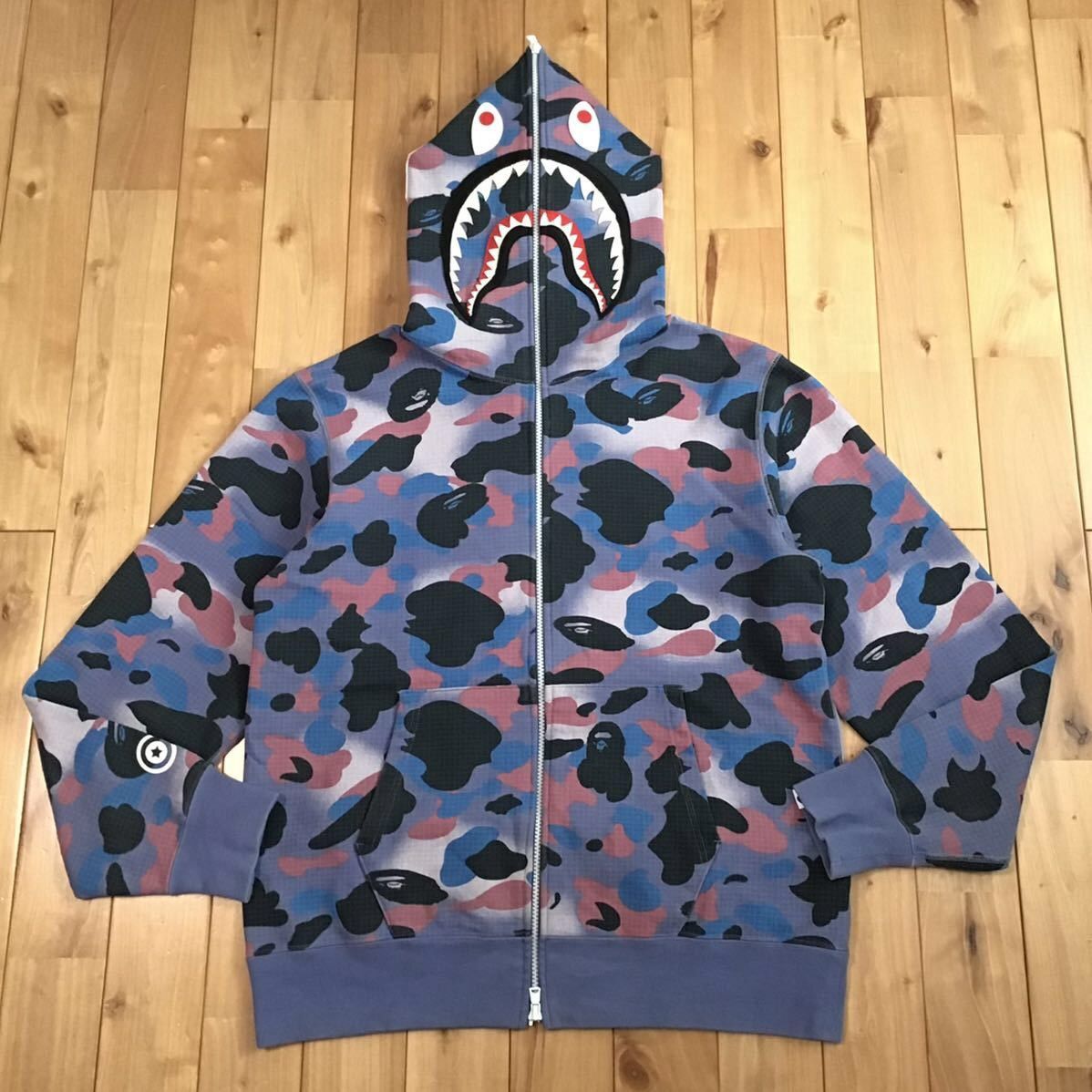 Bape 💫Glow in the dark💫 BAPE Grid camo shark full zip hoodie APE Size US L / EU 52-54 / 3 - 2 Thumbnail