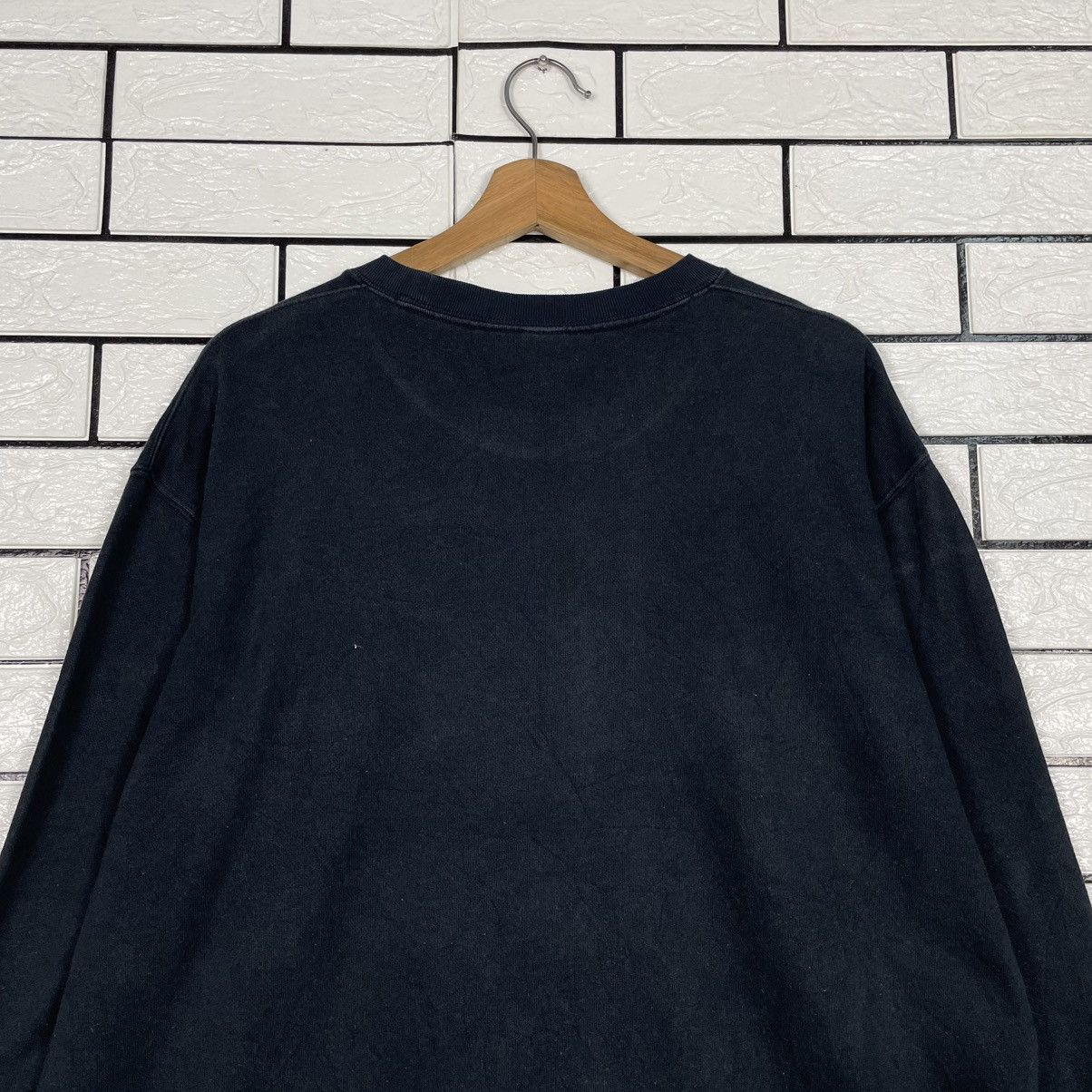 Uniqlo Uniqlo Musee Du Louvre Crewneck Sweatshirt Size US L / EU 52-54 / 3 - 8 Thumbnail