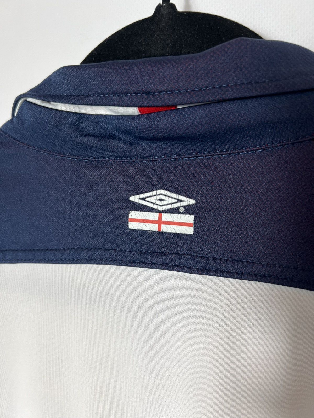 Umbro ENGLAND 2003 2004 REVERSIBLE FOOTBALL SOCCER JERSEY UMBRO Size US L / EU 52-54 / 3 - 8 Thumbnail