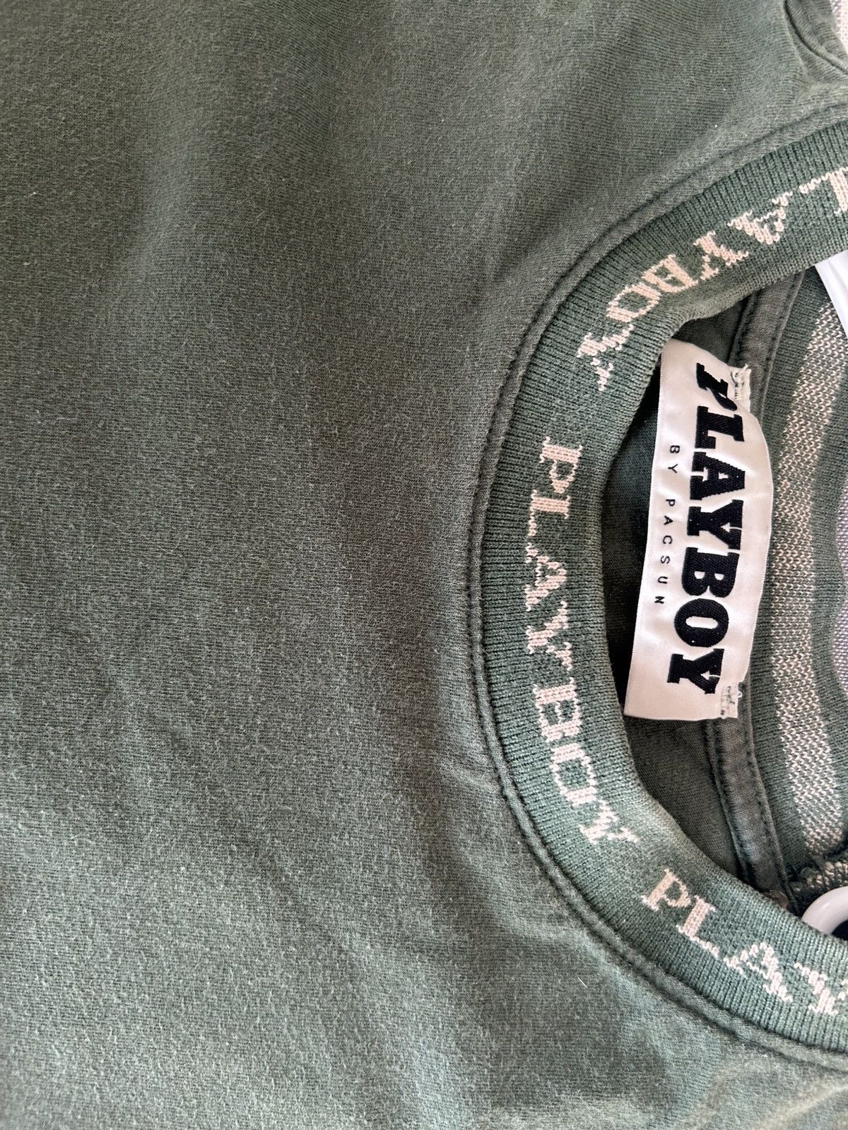 Playboy Playboy by PacSun Green Pocket Tee Bunny Logo Size US M / EU 48-50 / 2 - 4 Thumbnail