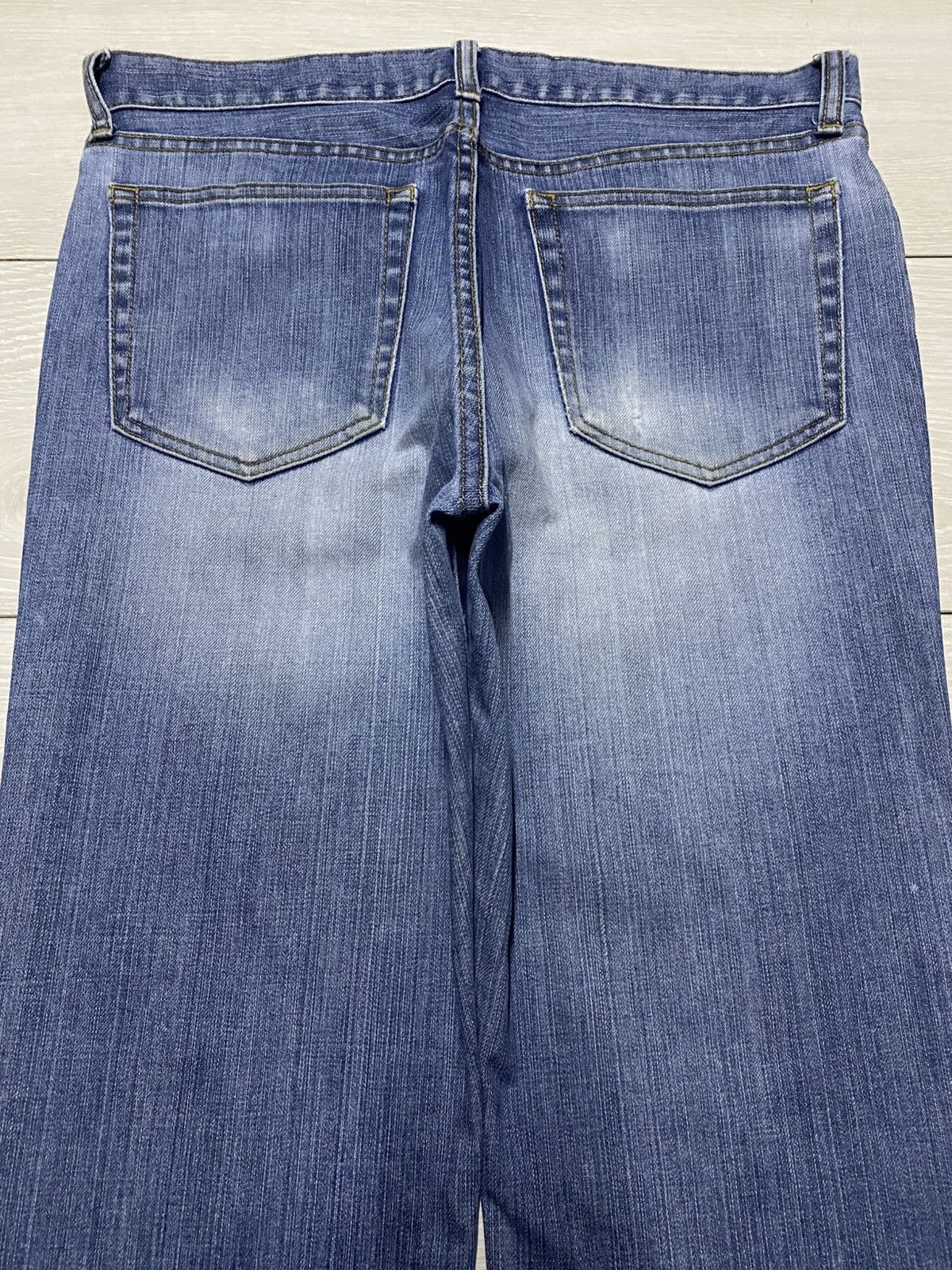 Uniqlo Vintage Japanese Brand Uniqlo Faded Wash Flare Jeans Size US 33 - 4 Thumbnail