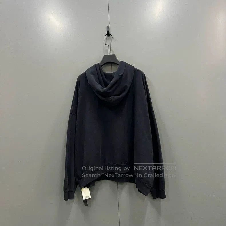 Balenciaga Balenciaga Black 3XL Print Hoodie. Size US XXL / EU 58 / 5 - 2 Thumbnail