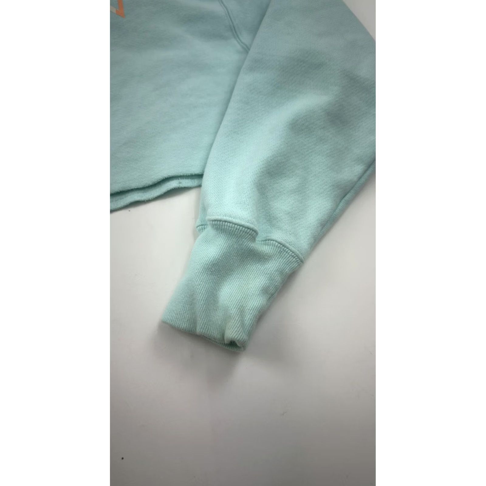 Champion Champion Reverse Weave Sweatshirt Womens Medium Crewneck Crop Pullover Size M / US 6-8 / IT 42-44 - 2 Thumbnail
