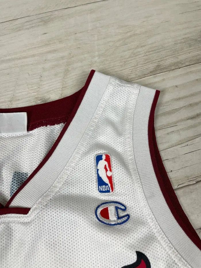 Champion Vintage Champion Miami Heat Wade #3 NBA Basketball Jersey Size US L / EU 52-54 / 3 - 7 Thumbnail