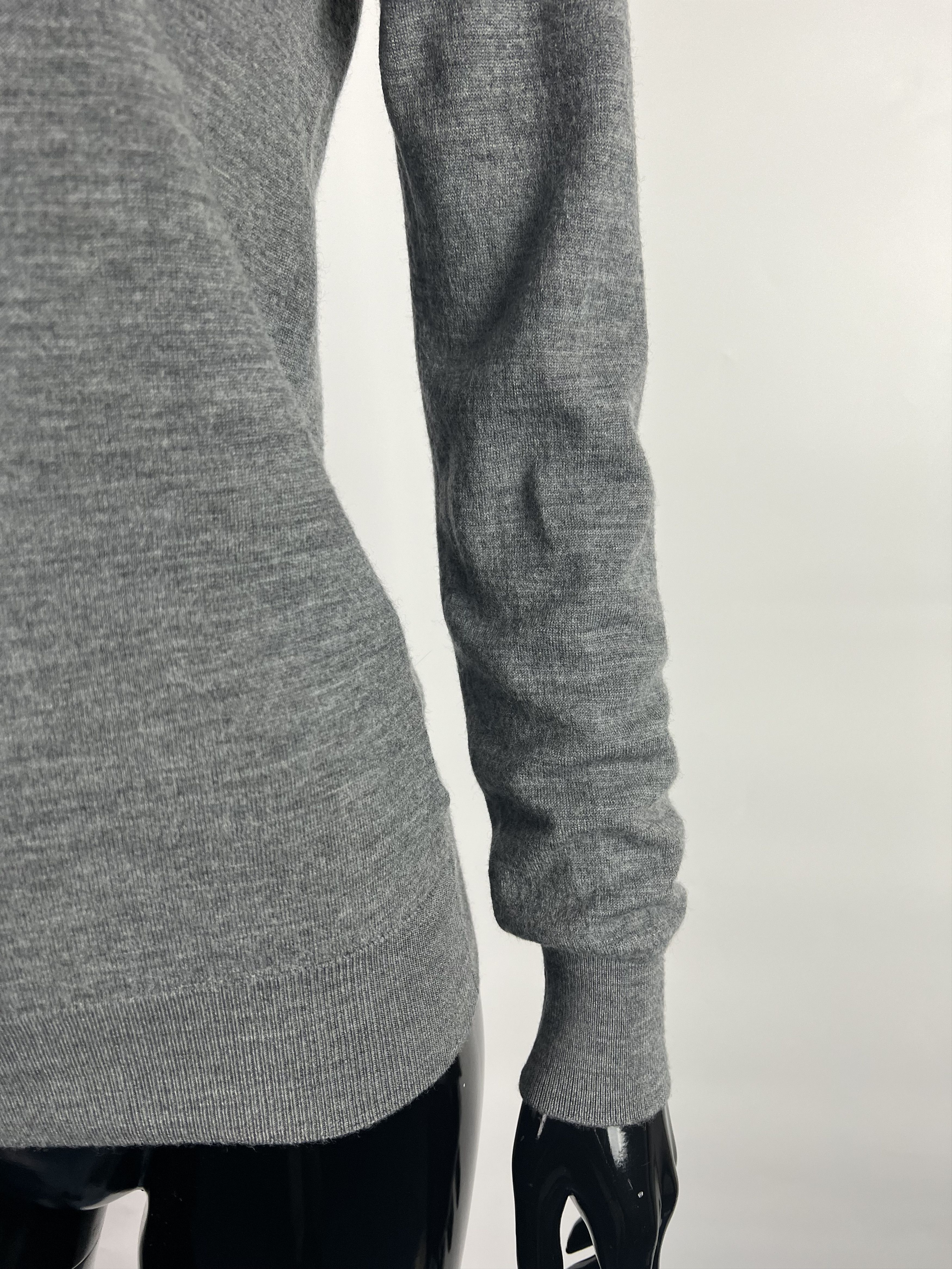 Other Suitsupply Women's Gray Merino Wool V-Neck Sweater Size XS / US 0-2 / IT 36-38 - 8 Thumbnail