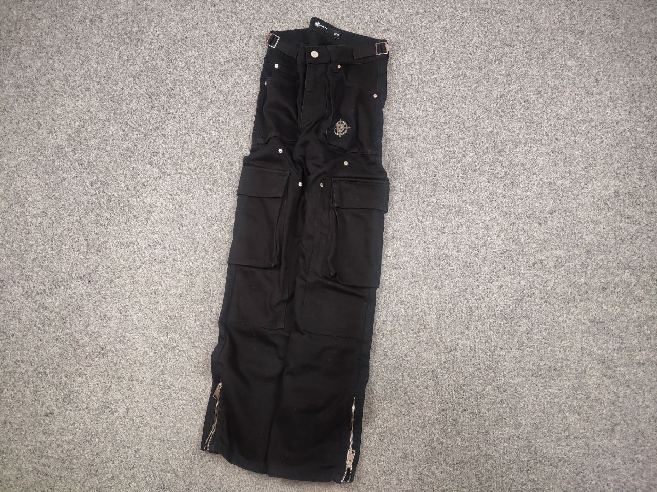 Other Vicinity Design Multipocket Zip logo cargo Back Baggy Pants Size US 30 / EU 46 - 3 Thumbnail