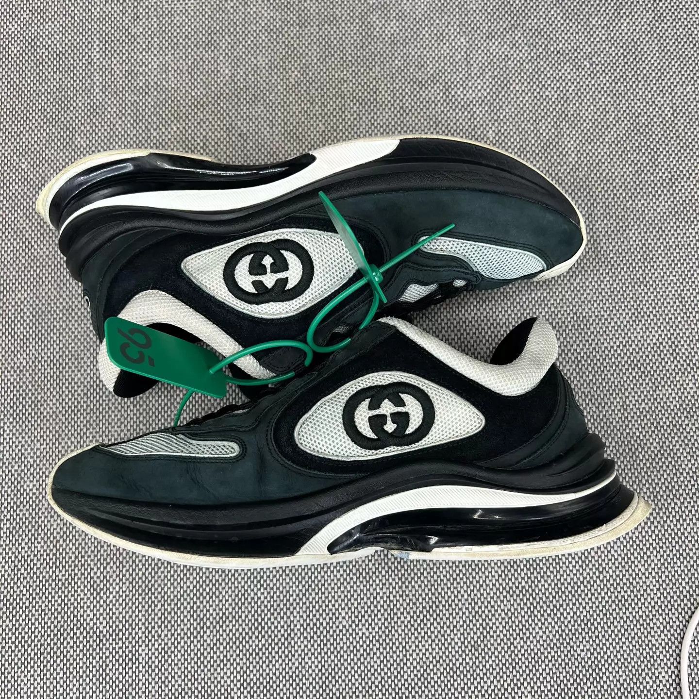 Gucci Gucci Run Black & White 41.5 Box Size US 8.5 / EU 41-42 - 3 Thumbnail