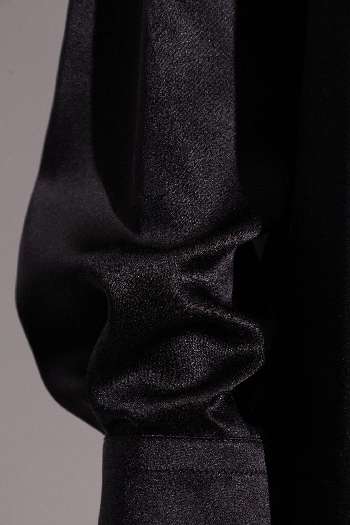 Dolce & Gabbana o1s22i1n0225 Silk Satin Blouse in Black Size M / US 6-8 / IT 42-44 - 5 Thumbnail