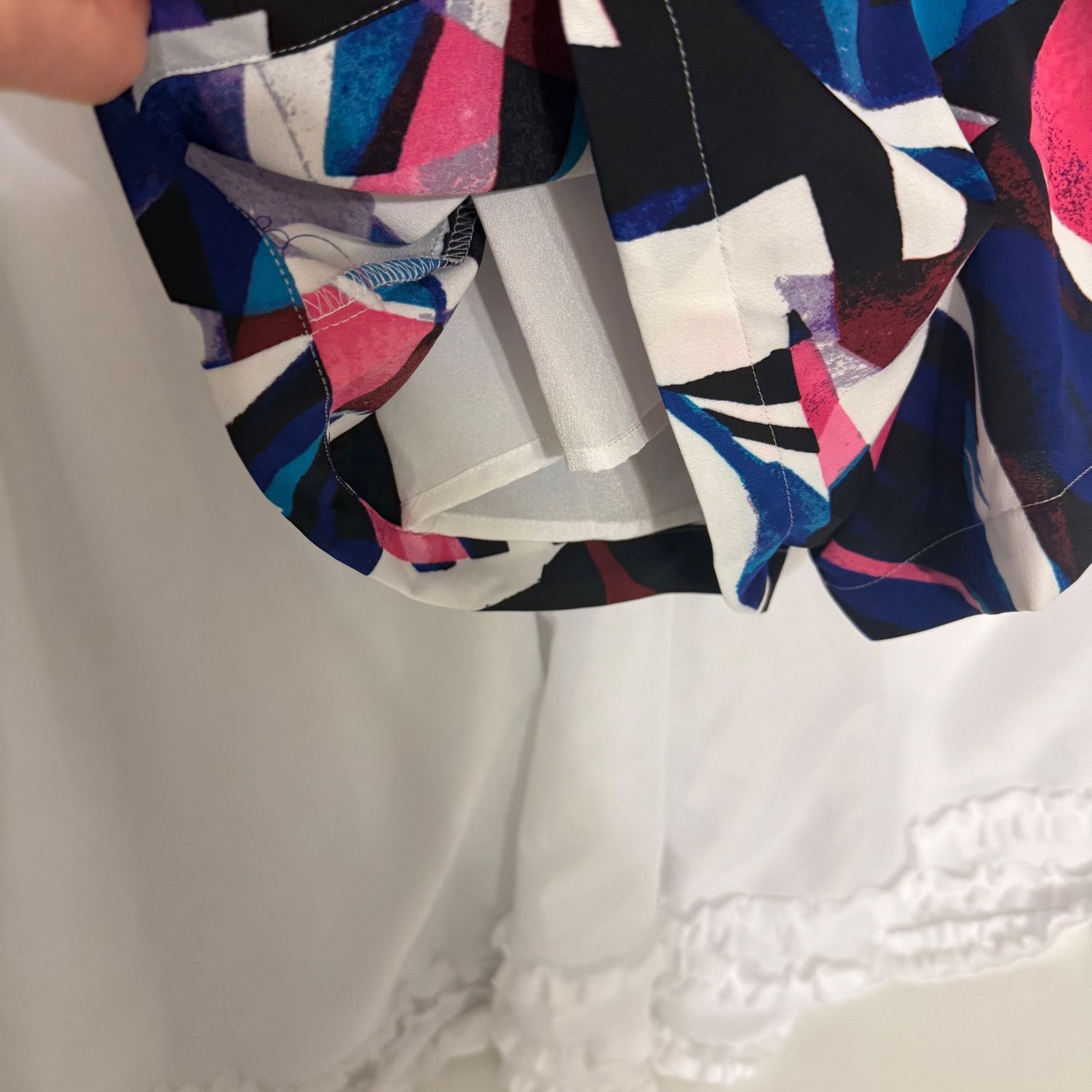Other Shoedazzle Off-Shoulder Abstract Print Romper Small Size 28" / US 6 / IT 42 - 5 Thumbnail