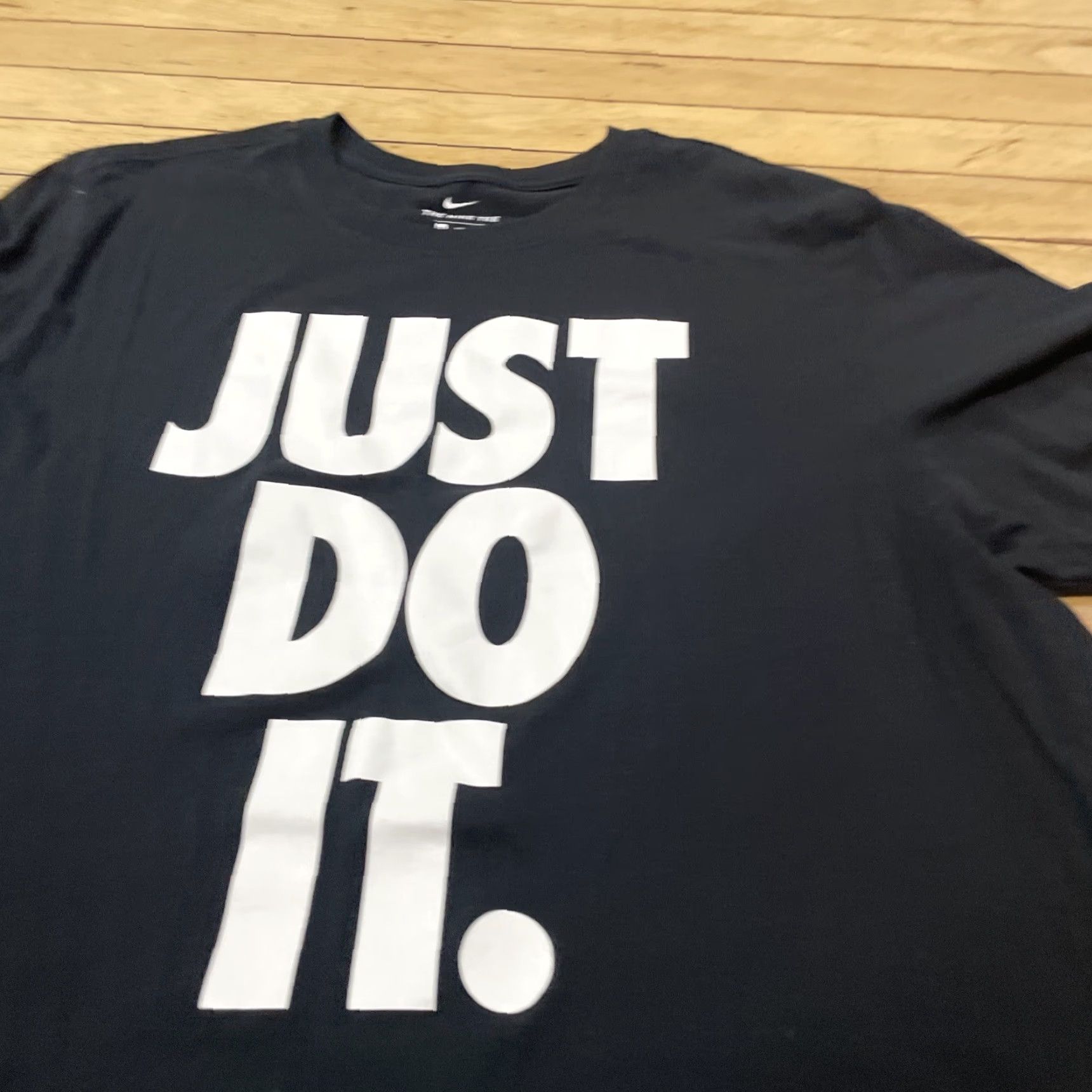 Nike Nike The Nike Tee Mens 2XL Black Just Do It Gym Workout Run Active Knit Crew T-Shirt Nike Logo 90s Sports Long Tail Size US XXL / EU 58 / 5 - 4 Thumbnail