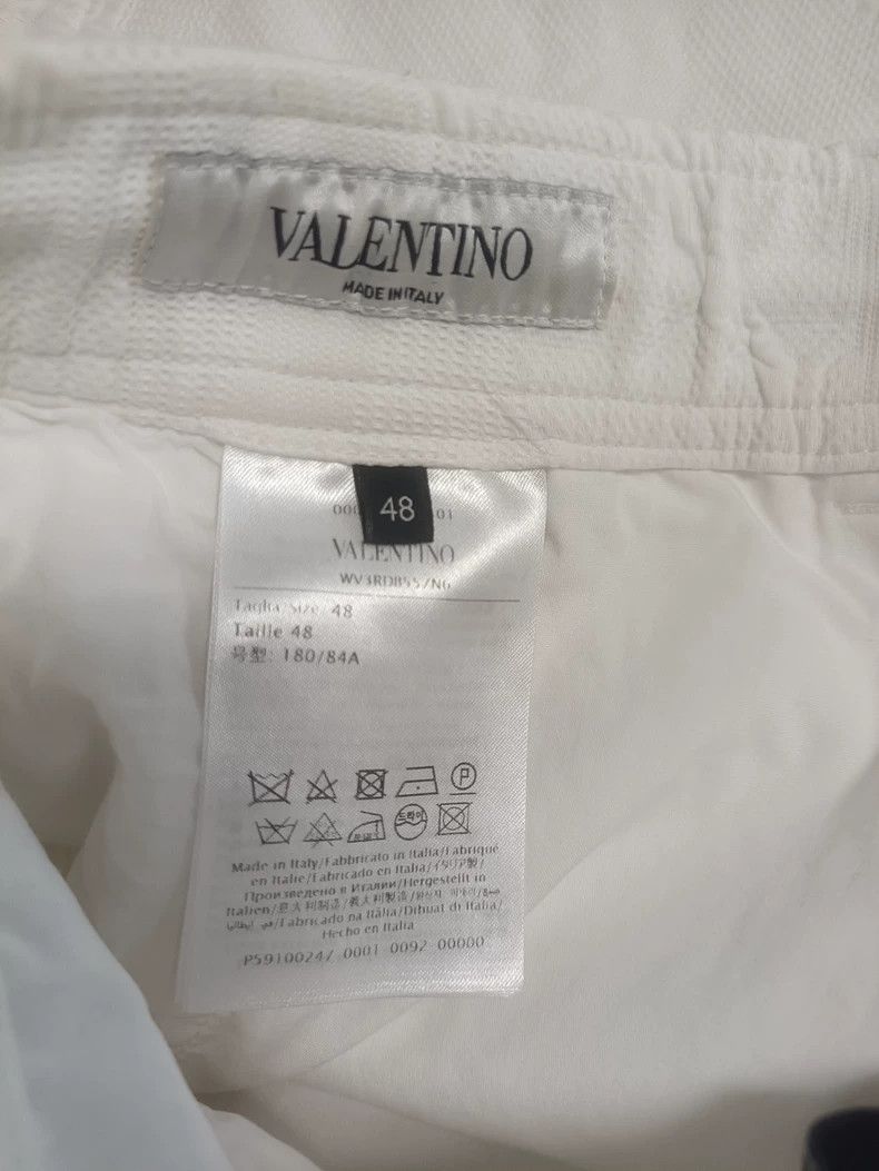 Valentino Valentino Men's Bermuda print white shorts Size US 32 / EU 48 - 4 Thumbnail