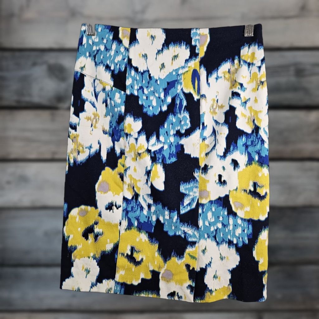 Vintage Lysse Womens Pencil Skirt Sz Small Blue White Pull On Viscose Blend Skirt Shorts Length 21" Waist 13.5" Womens Size 28" / US 6 / IT 42 - 1 Thumbnail