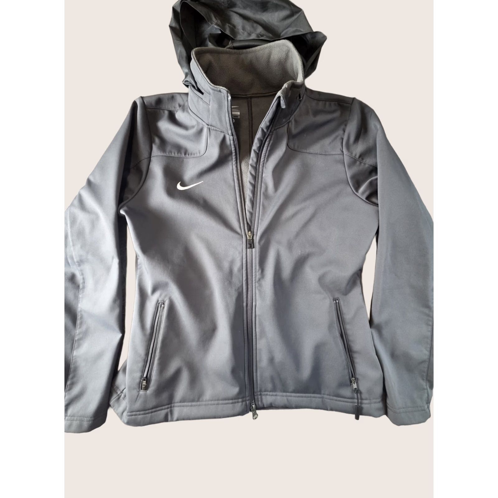 Nike Nike Women Soft Shell Jacket M Gray Full Zip Hooded Wind-Resistant Casual Travel Size M / US 6-8 / IT 42-44 - 1 Thumbnail