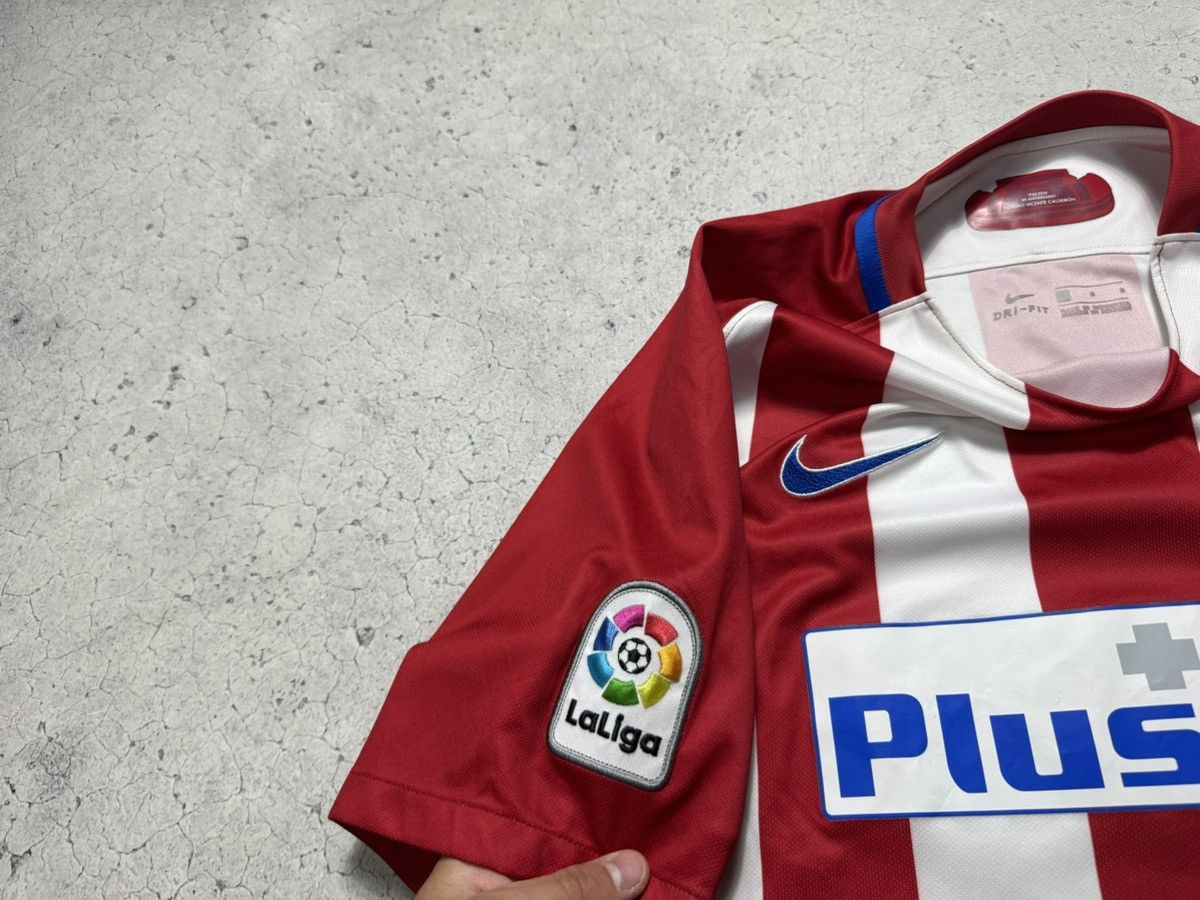 Nike Nike FC Atletico Madrid 2015/2016 Soccer Jersey Vintage Size US L / EU 52-54 / 3 - 8 Thumbnail