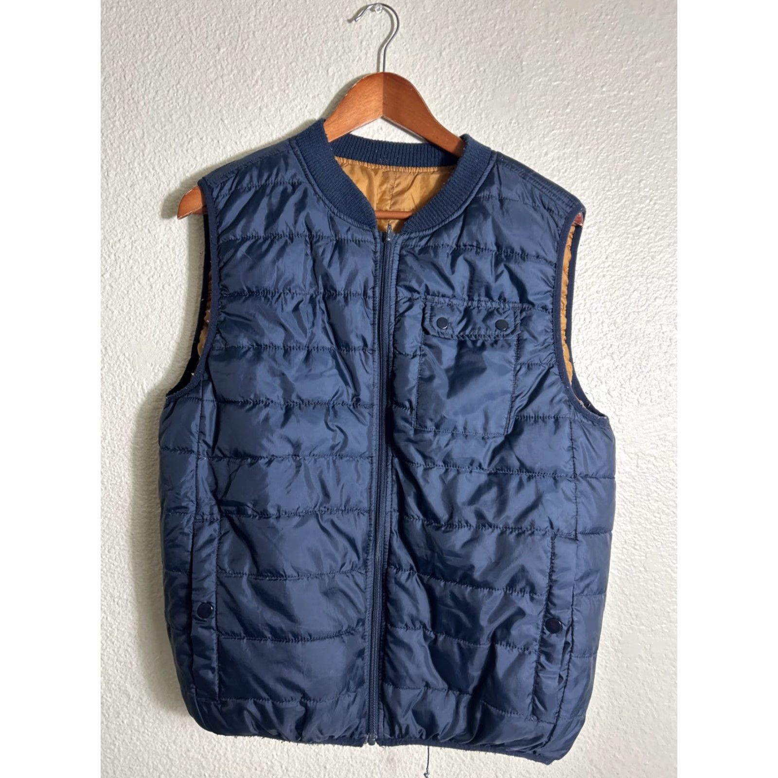 Vintage CPO Provisions Women’s Large Reversible Puffer Vest Blue Tan Polyester Vest Womens L Reversible Puffer Coat Style Size L / US 10 / IT 46 - 2 Thumbnail