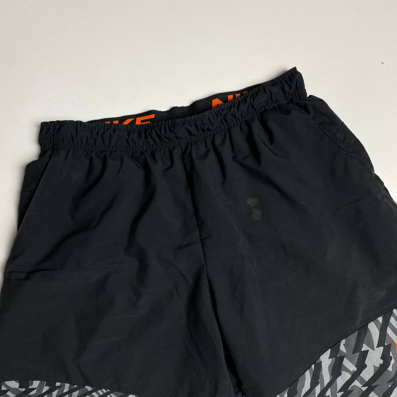 Nike Nike big logo short Size:M Size US 32 / EU 48 - 3 Thumbnail