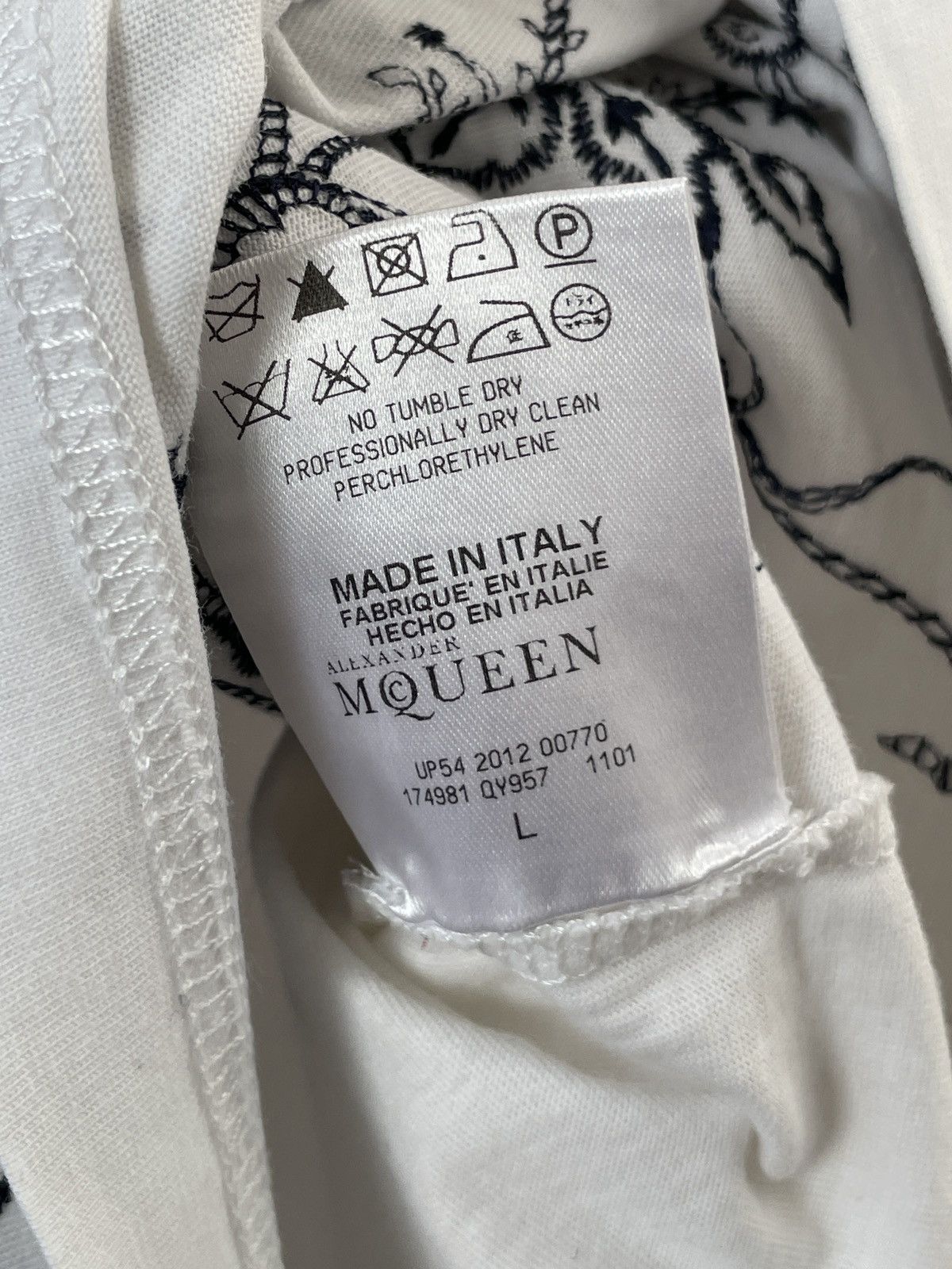 Alexander McQueen Alexander Mcqueen Embroidered Skull white T shirt Size US L / EU 52-54 / 3 - 12 Thumbnail