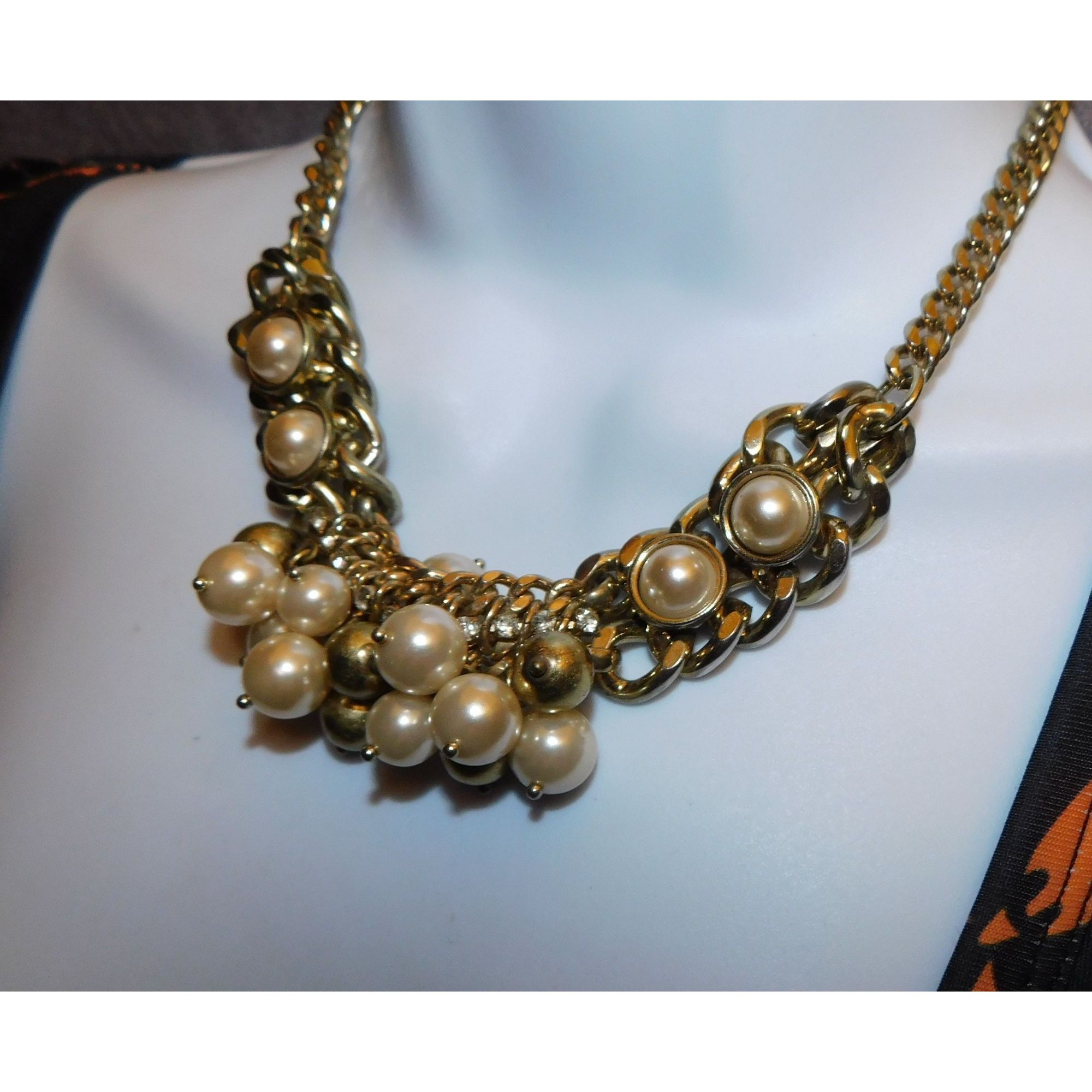 Jessica Simpson Jessica Simpson Gold Tone Faux Pearl Necklace Size ONE SIZE - 5 Thumbnail