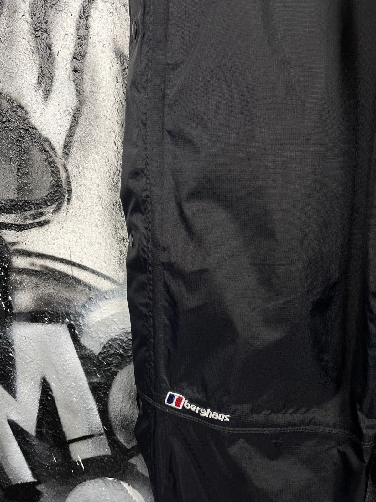 Berghaus Berghaus Aqua Foil Gorpcore Baggy Style Pants Men’s Size L Size US 33 - 10 Thumbnail