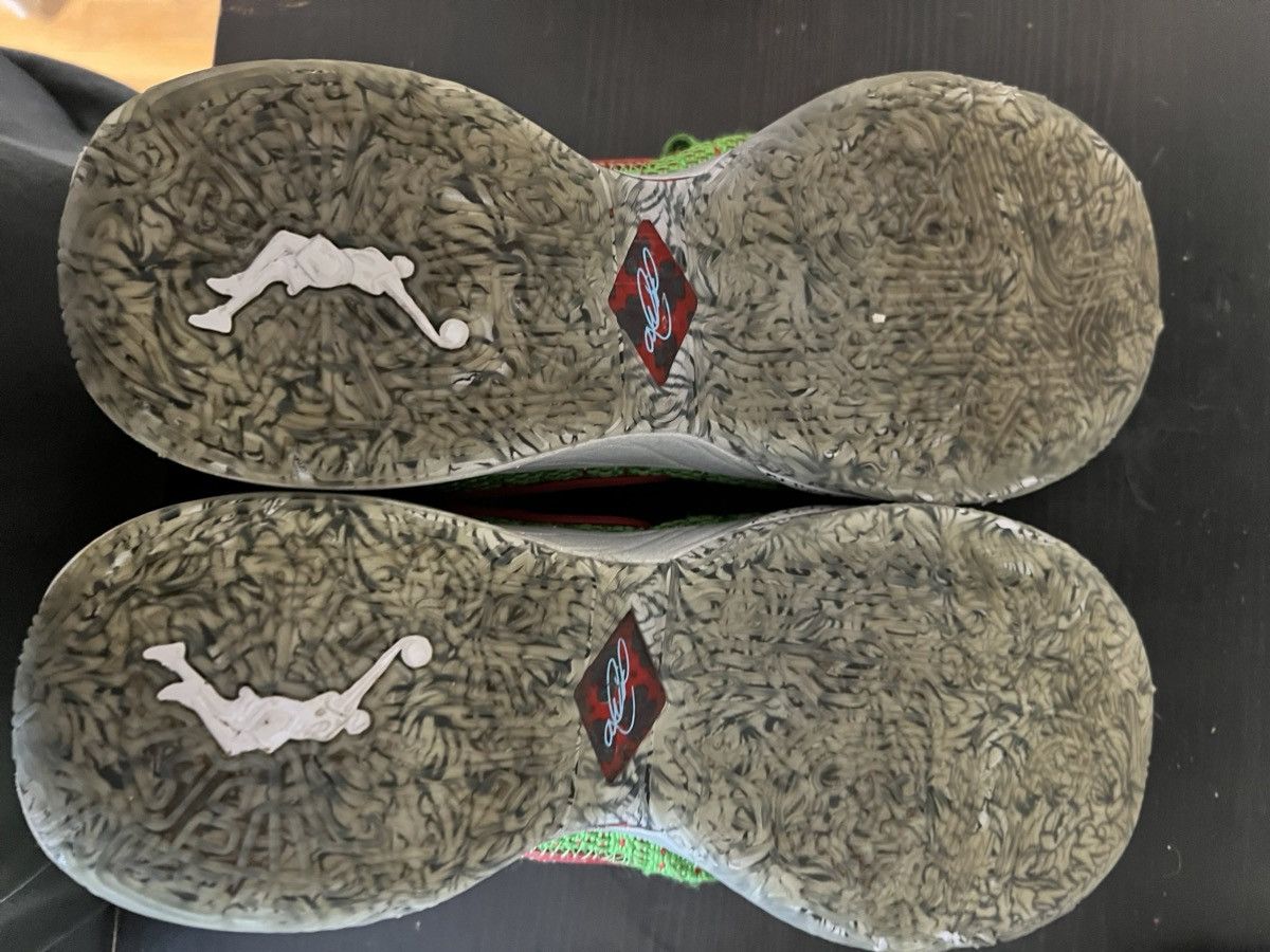 Nike Nike Lebron XX “Stocking Stuffer” Size US 9.5 / EU 42-43 - 5 Thumbnail