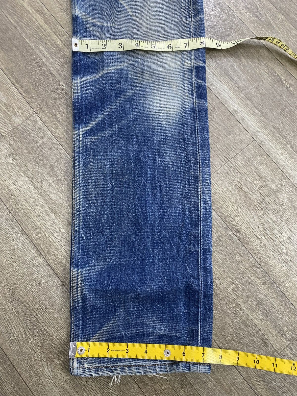 Levi's Vintage Clothing 🇺🇸1990s Vintage Levis 501XX 29x36 Distressed Faded Blue Jeans Size US 29 - 21 Thumbnail