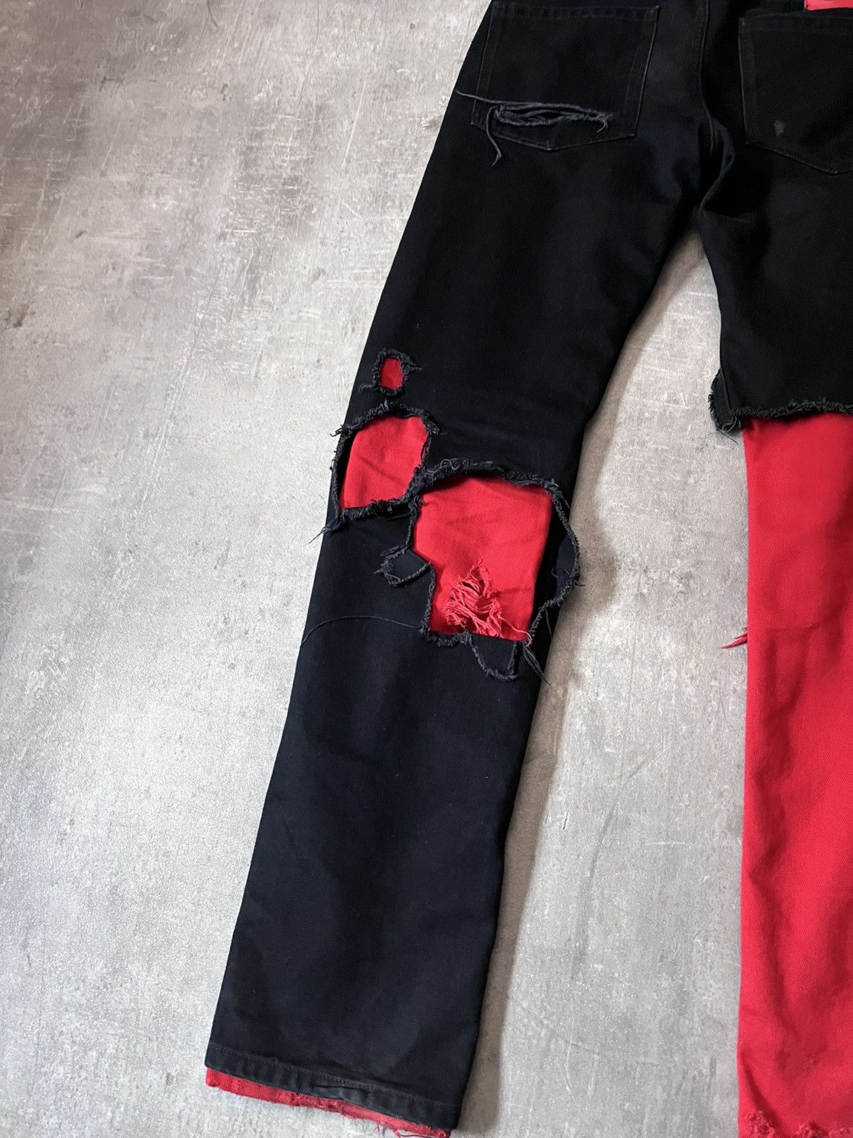 Raf Simons Raf Simons A/W 19 destroyed denim black red jeans rare Size US 32 / EU 48 - 7 Thumbnail
