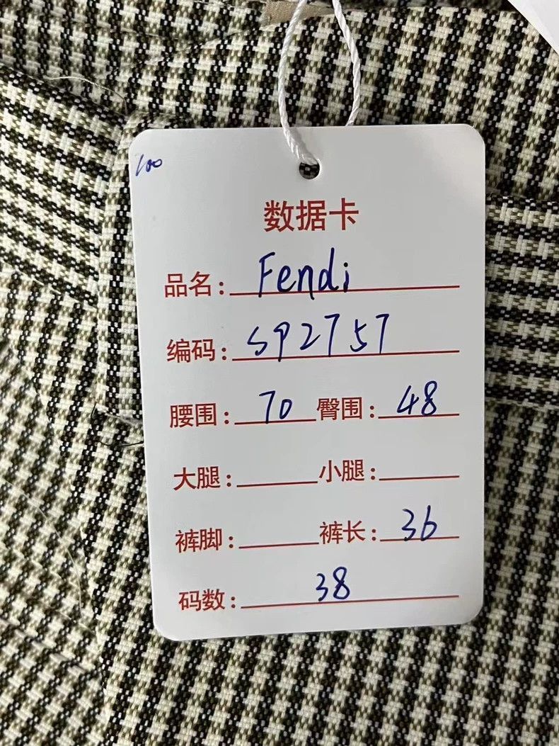 Fendi Fendi TwoPiece Set Shorts Size US 38 / EU 54 - 7 Thumbnail