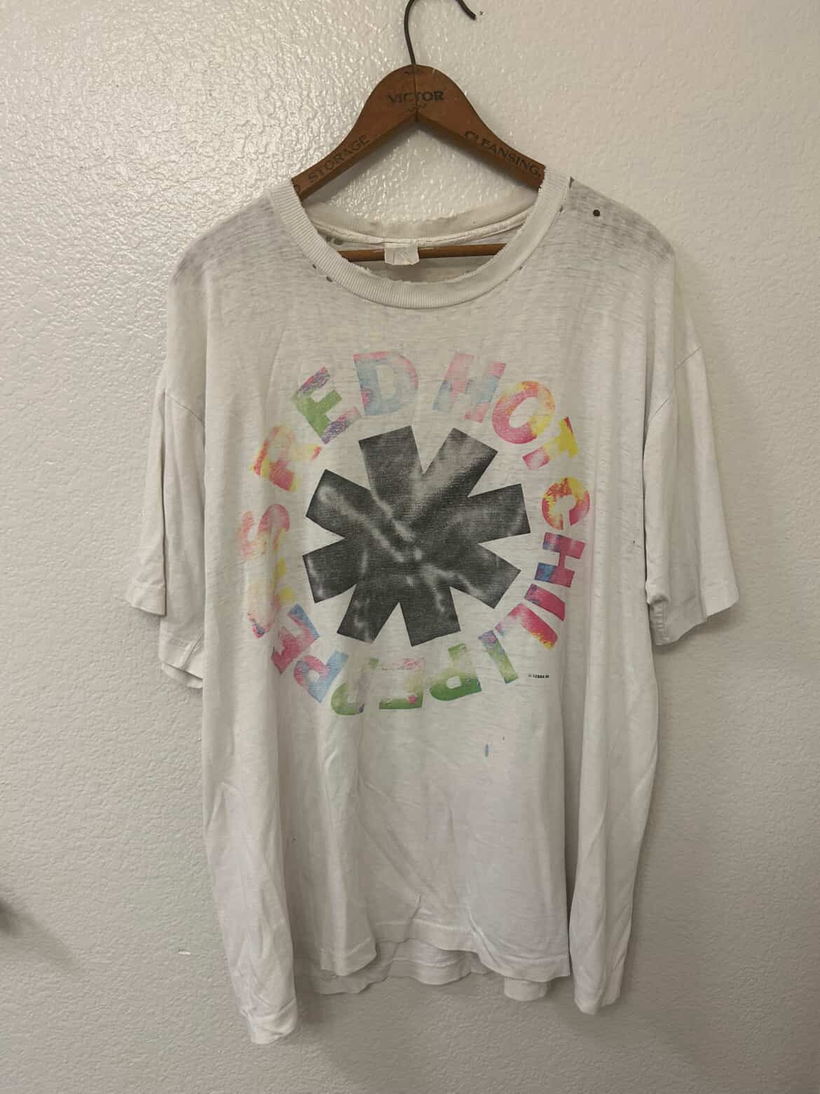 Band Tees 1989 Vintage Red Hot Chili Peppers T Shirt Size US XL / EU 56 / 4 - 1 Thumbnail