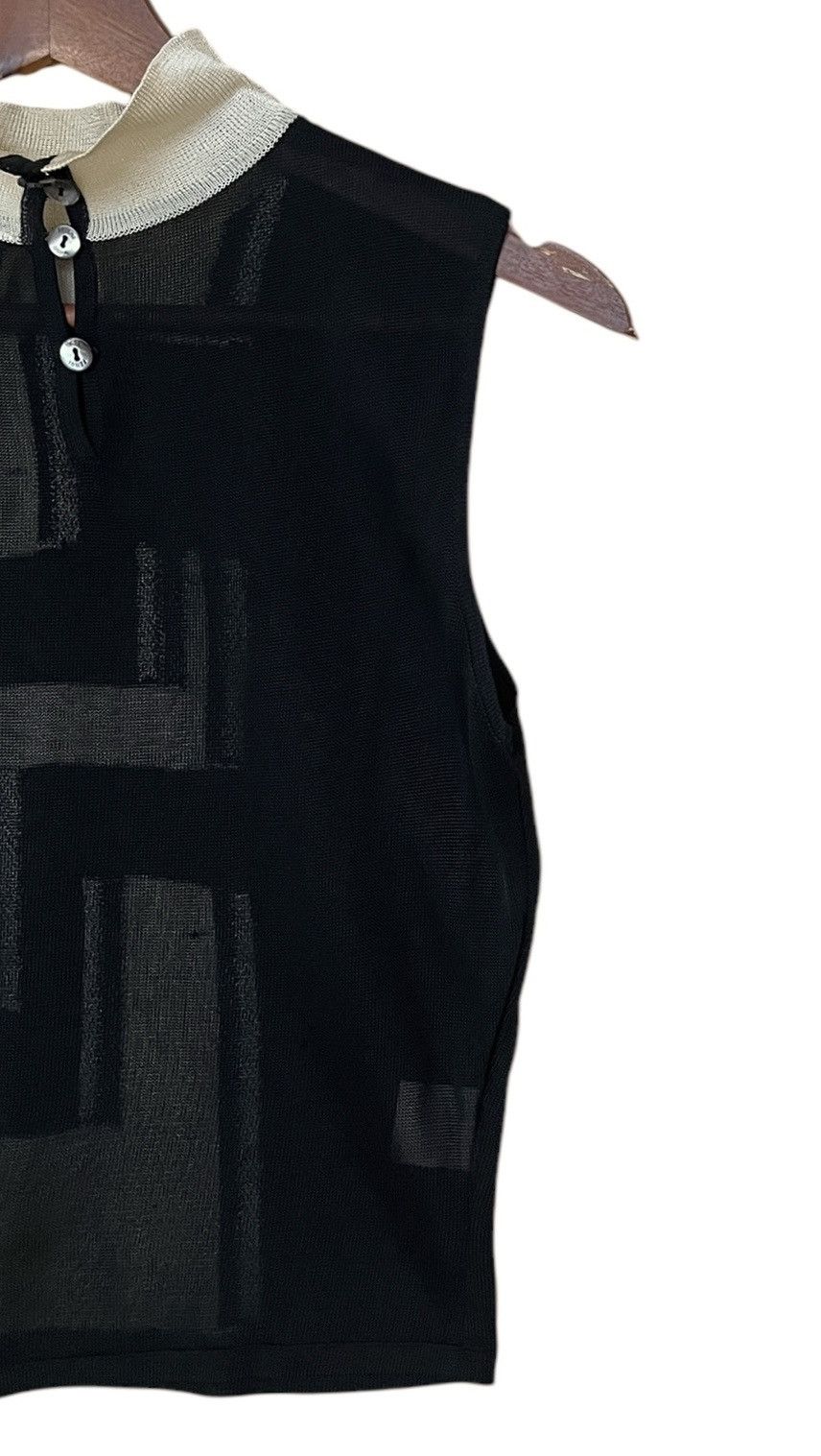 Fendi × Vintage Vintage Brand Fendi Knitwear Vests 1990s Size US M / EU 48-50 / 2 - 6 Thumbnail