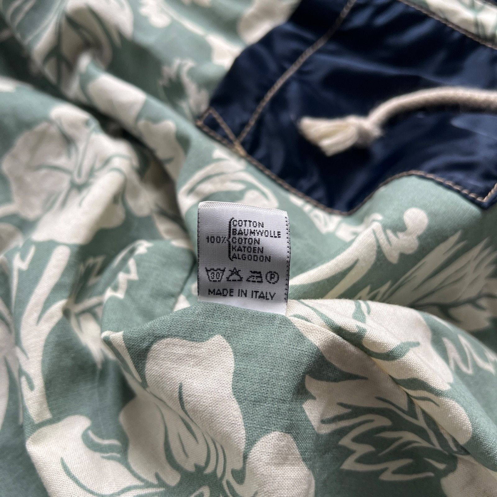 Diesel Diesel Vintage Waikiki Wonder Wear Navy Hooded Jacket Made i Size US L / EU 52-54 / 3 - 11 Thumbnail