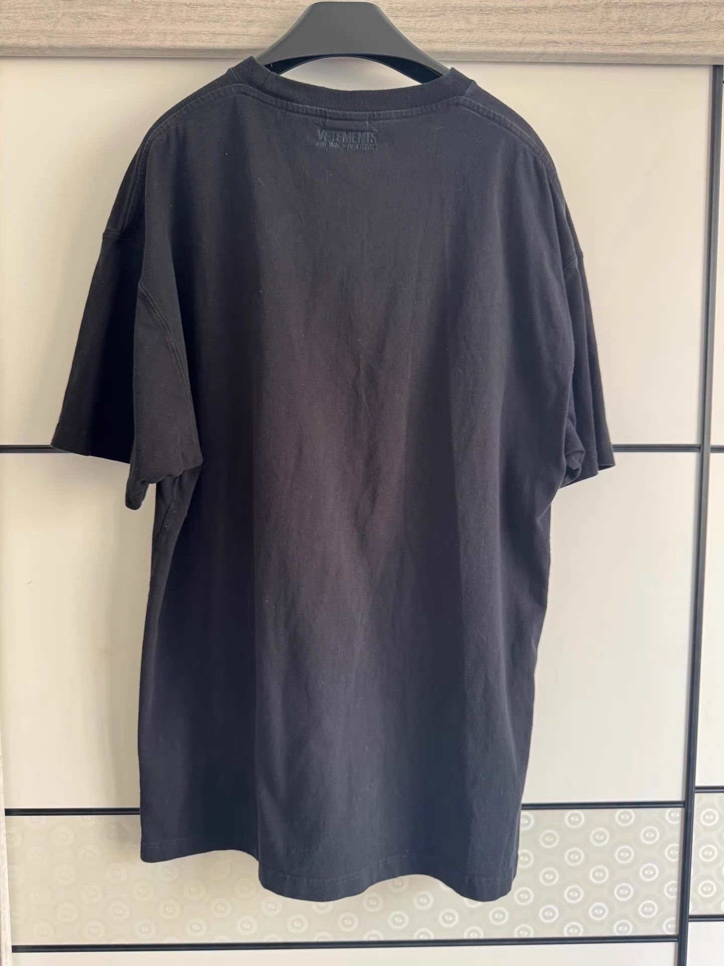 Vetements Vetements Slogan T-Shirt Size US S / EU 44-46 / 1 - 2 Thumbnail