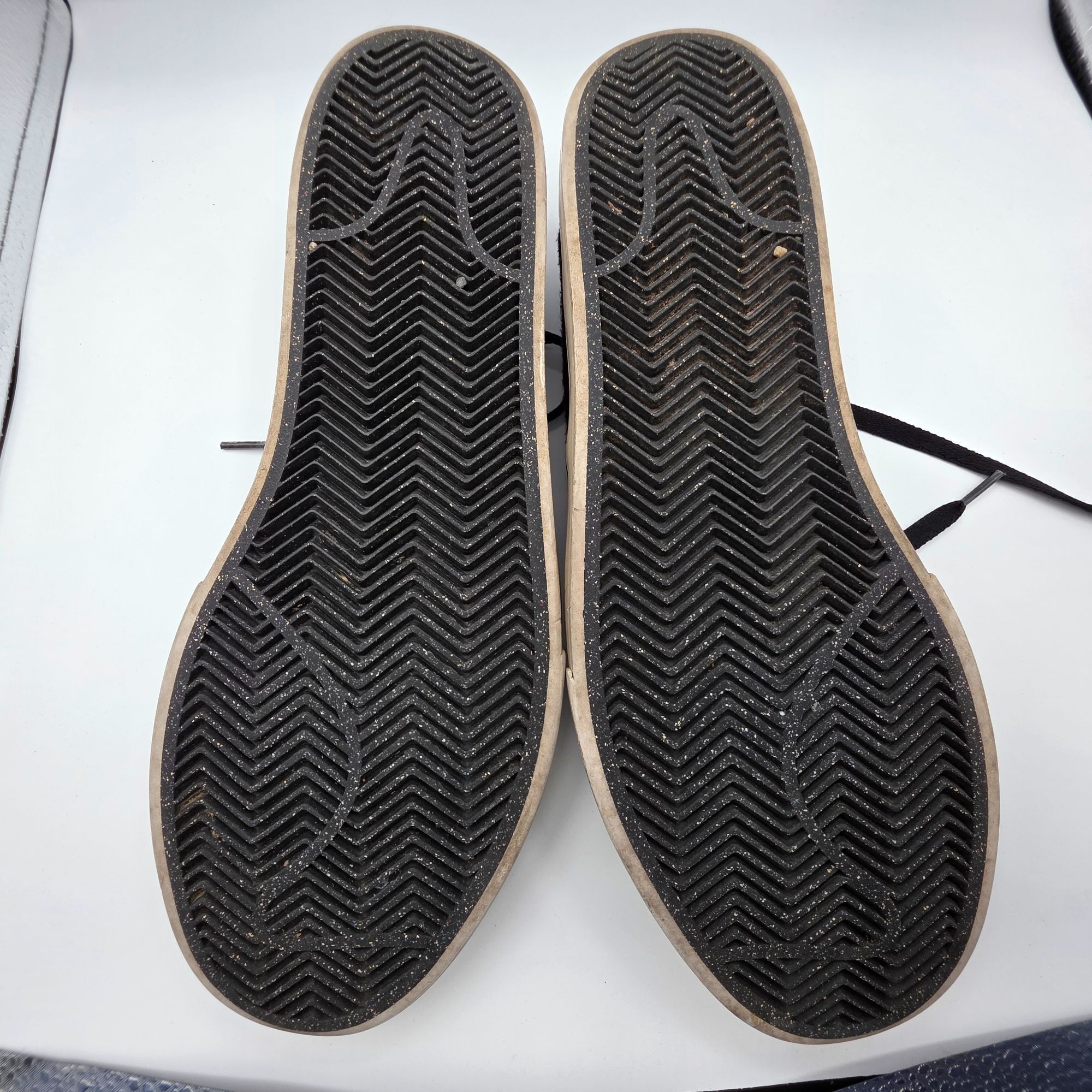 Nike Nike SB Clutch Mens Size 11.5 Black Sneaker Shoes Casual Ska Size US 11.5 / EU 44-45 - 8 Thumbnail