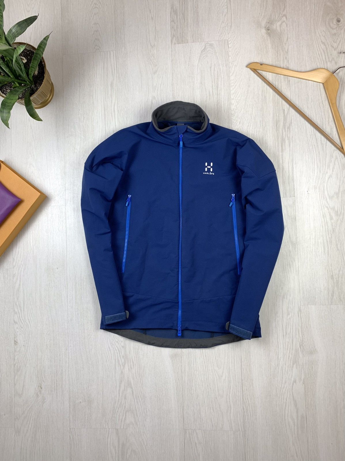 Haglofs Haglofs Skarn Winter SoftShell Mens Jacket Size M Size US M / EU 48-50 / 2 - 1 Thumbnail