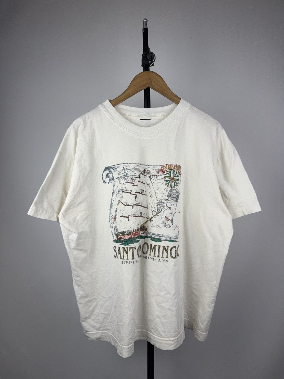 Vintage Vintage 90s Retro Logo Santo Domingo R. Dominicana T Shirt Size US XL / EU 56 / 4 - 1 Thumbnail