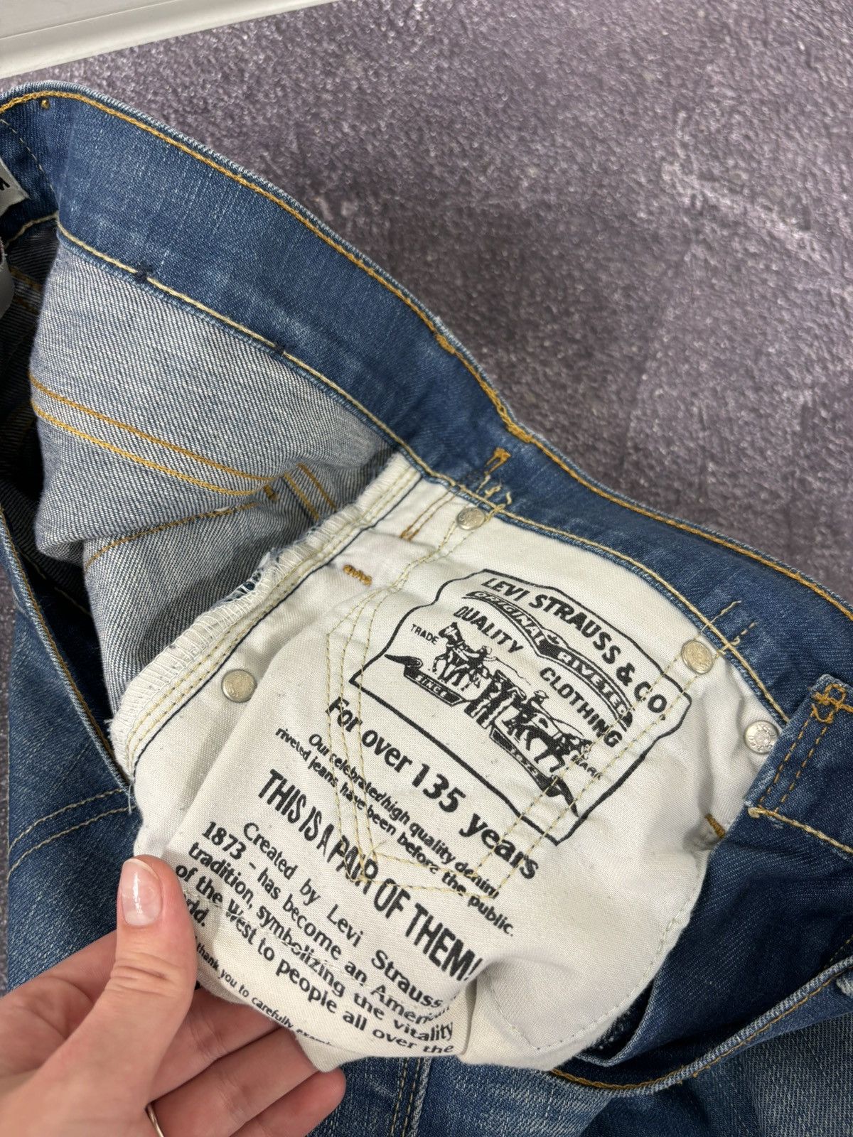 Levi's Vintage Levi’s 519 Slim Fit Faded Blue USA Hype Denim Jeans Size US 33 - 18 Thumbnail