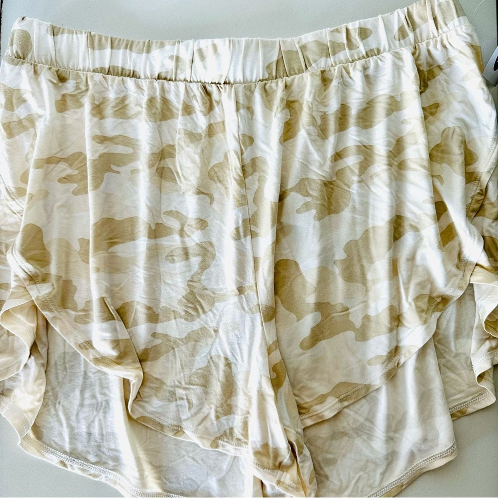 Old Navy NEW OLD NAVY White Beige Tan Camo Print Lounge Mini Shorts Size 32" / US 10 / IT 46 - 7 Thumbnail
