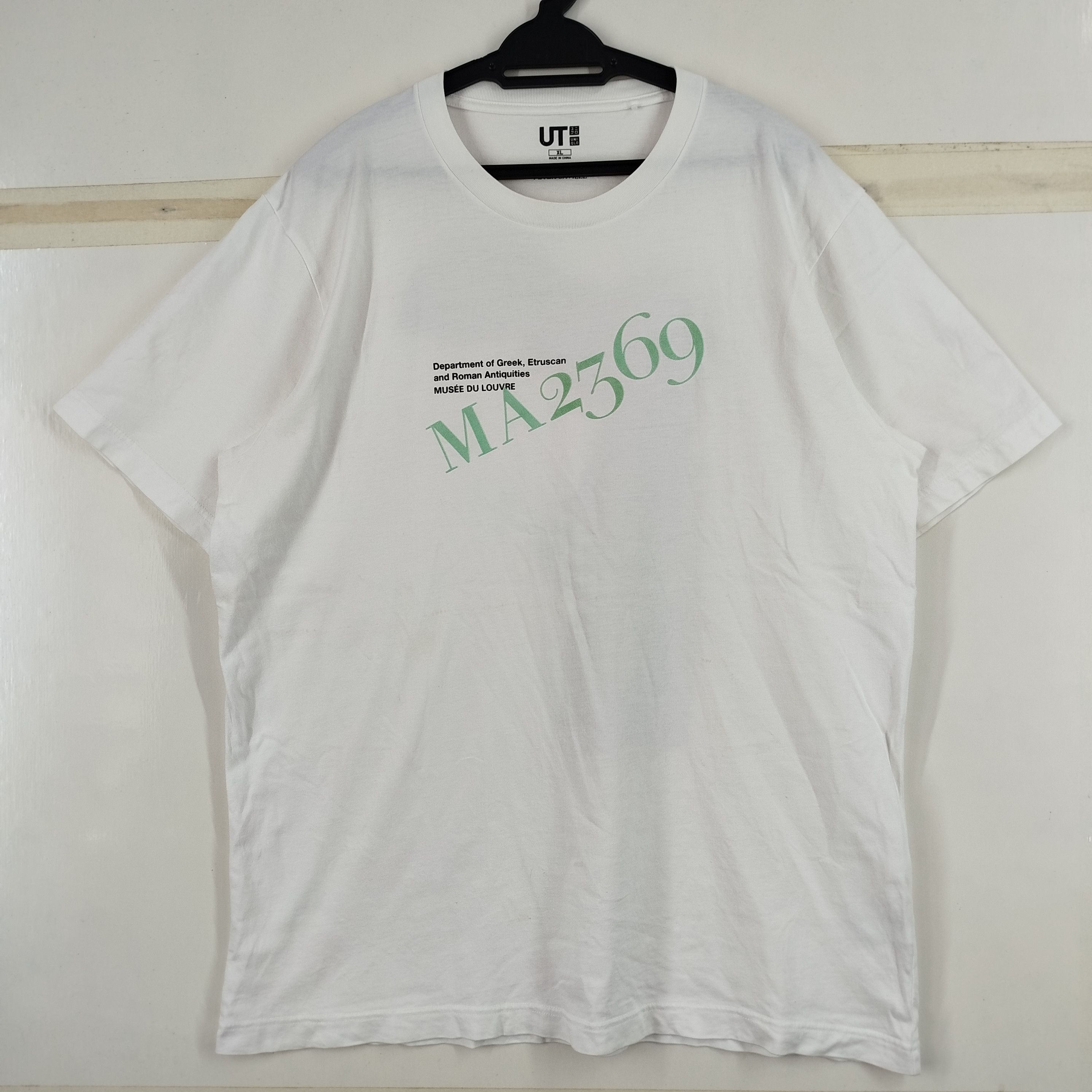 Designer × Uniqlo Uniqlo Musee Du Louvre Peter Saville 07 Backhit Cool Design Size US L / EU 52-54 / 3 - 5 Thumbnail