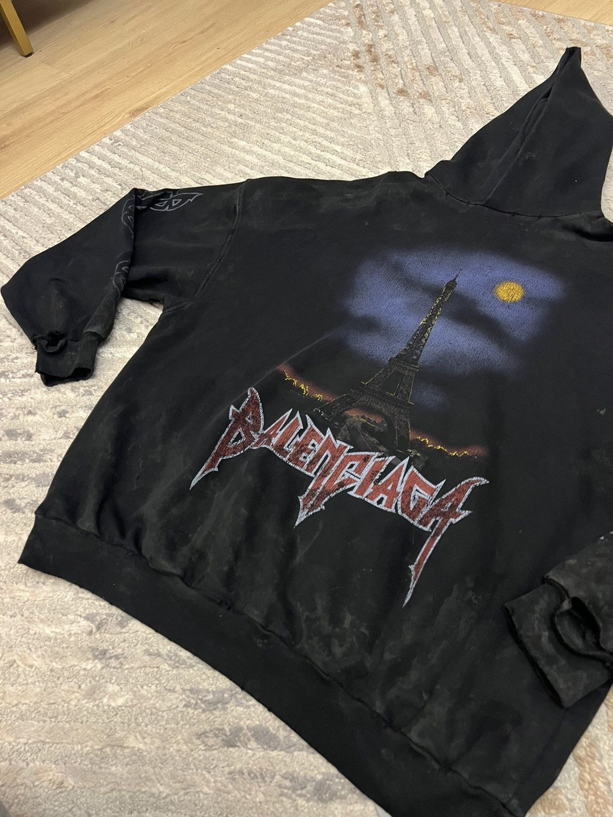 Balenciaga Balenciaga Paris Moon hoodie Size US M / EU 48-50 / 2 - 3 Thumbnail