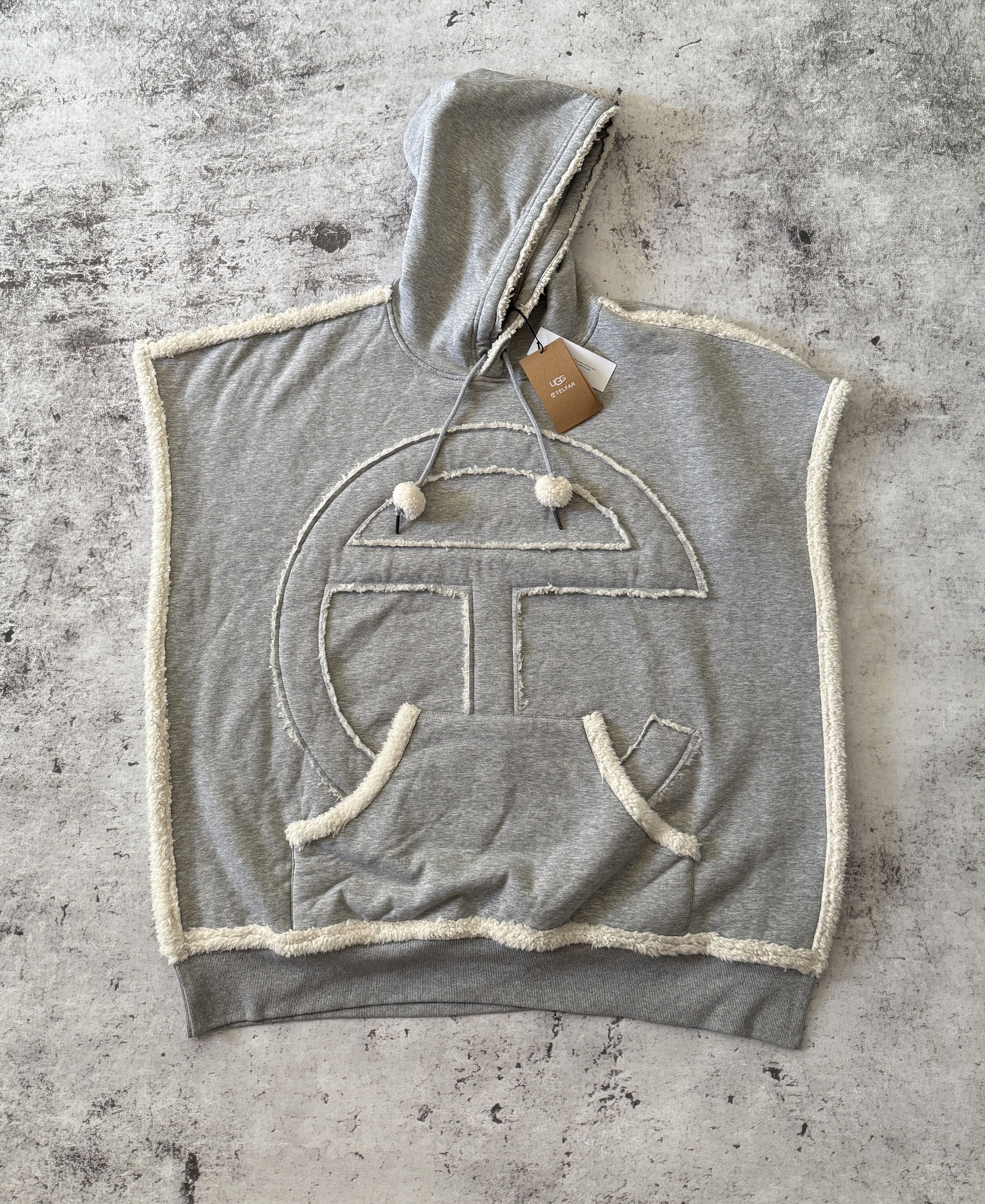 Ugg UGG X Telfar Sideless Hoodie in Heather Grey XL 2XL Size XL / US 12-14 / IT 48-50 - 1 Thumbnail