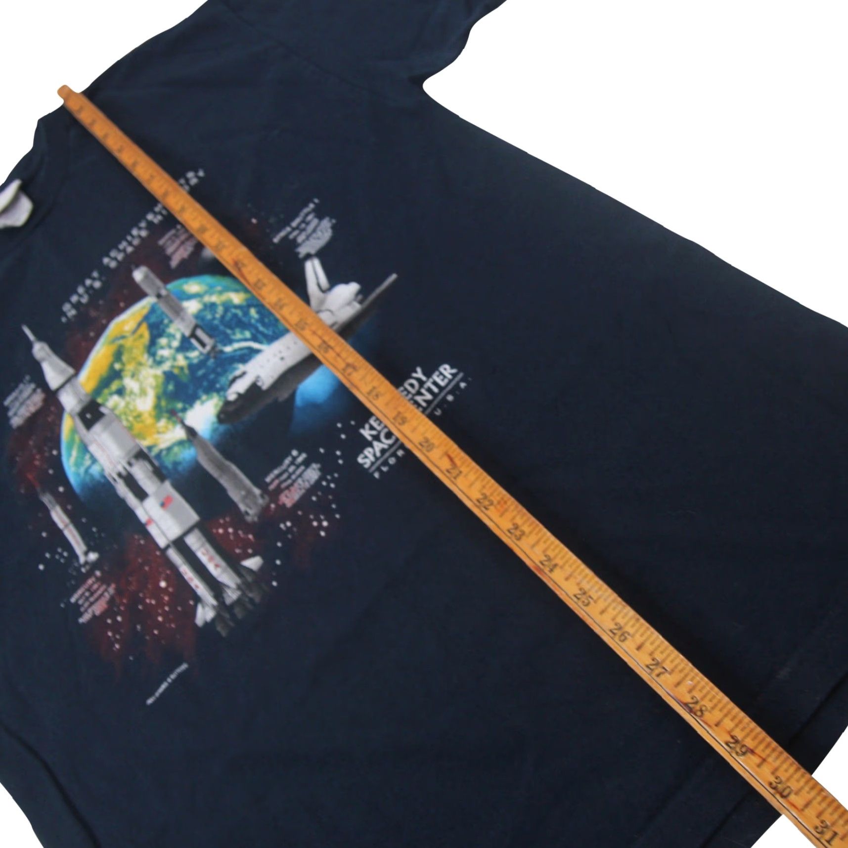 Vintage VINTAGE Kennedy Space Center Space Ship Mens L T-Shirt Black Size US L / EU 52-54 / 3 - 6 Thumbnail