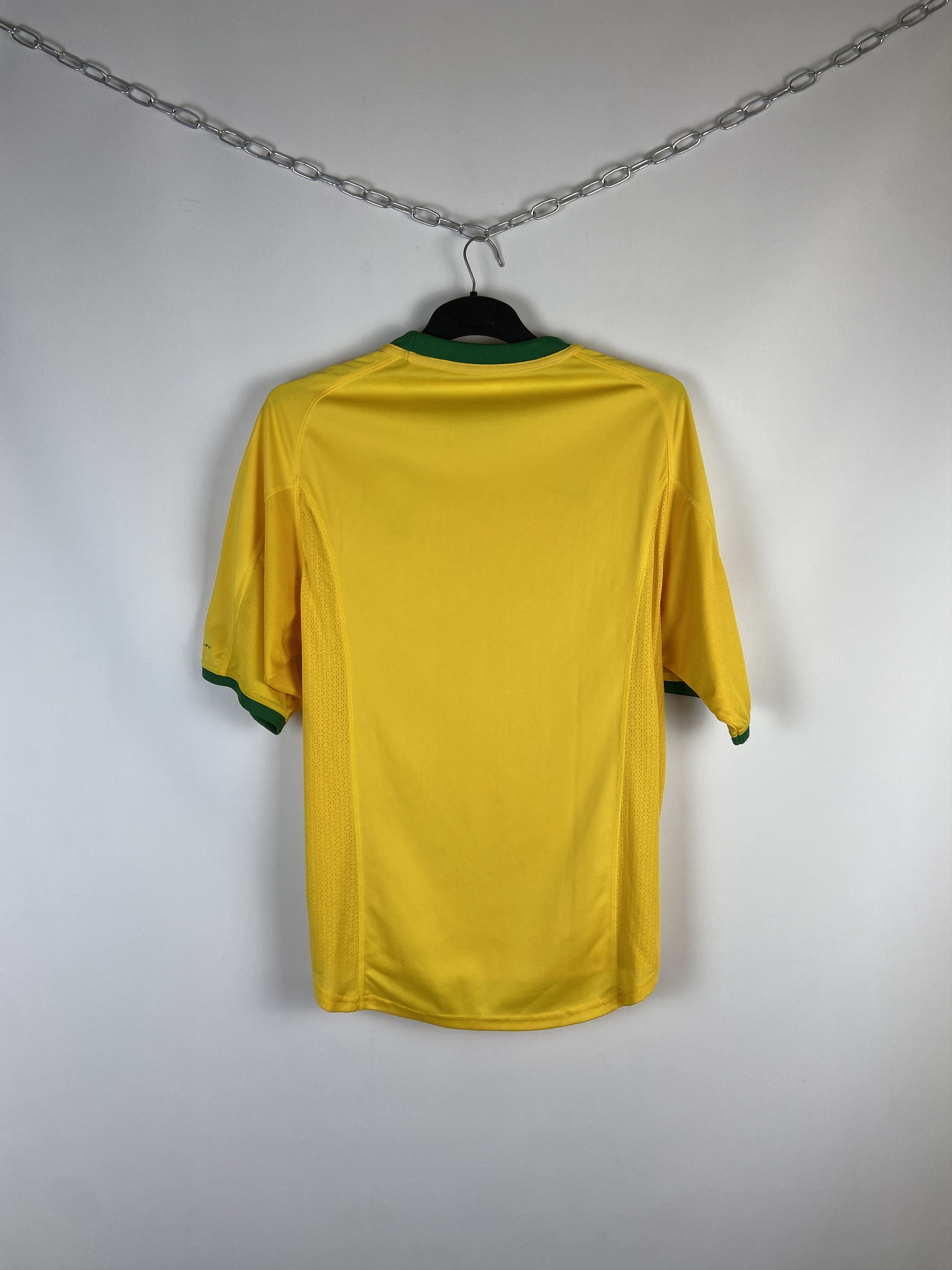 Nike Vintage Brazil Nike Soccer Jersey Size US XL / EU 56 / 4 - 10 Thumbnail